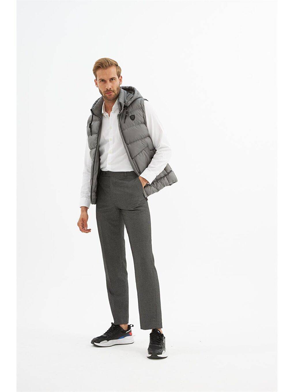 Erkek Çıkarılabilir Kapüşonlu Cep Detaylı Şişme Yelek Gri-3
