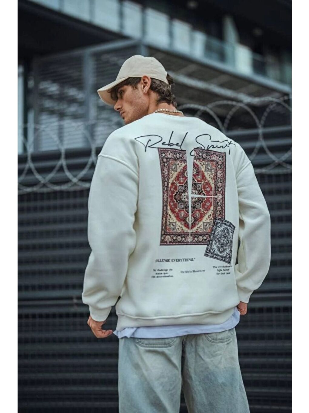 Uzun Kol Bisiklet Yaka Baskılı Sweatshirt - Beyaz-1