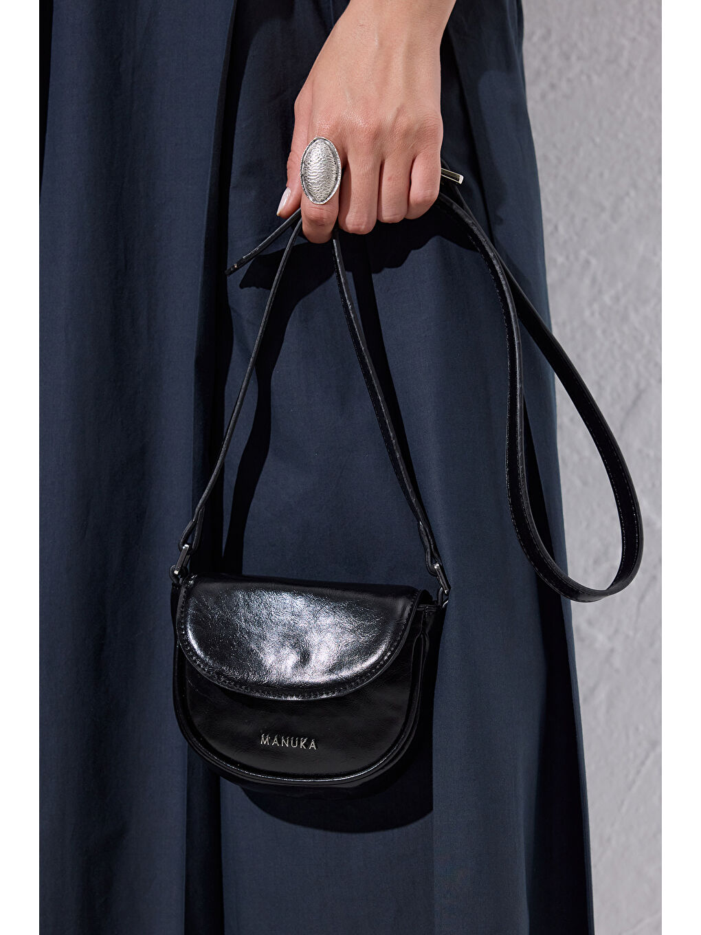 Siyah Sisu Mini Çanta Black Tea-3