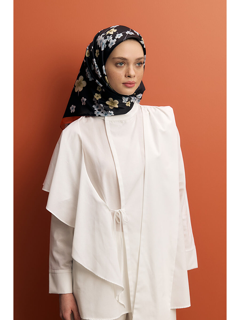 Turuncu Twill İpek Eşarp Tiny-3