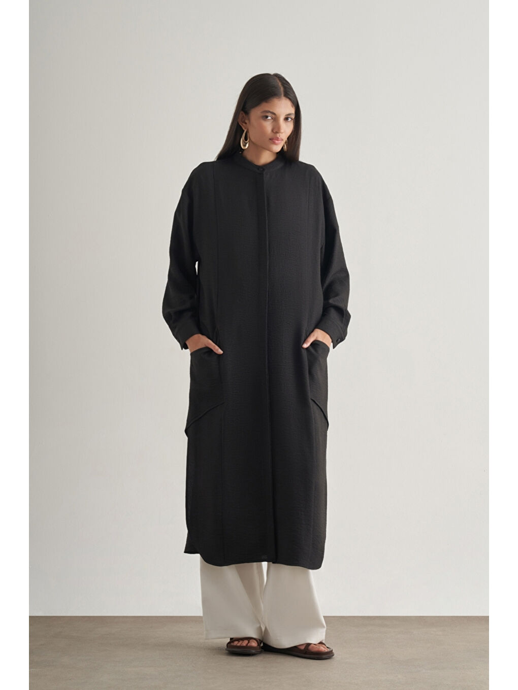 Keten Dokulu Verev Cepli Siyah Uzun Tunik