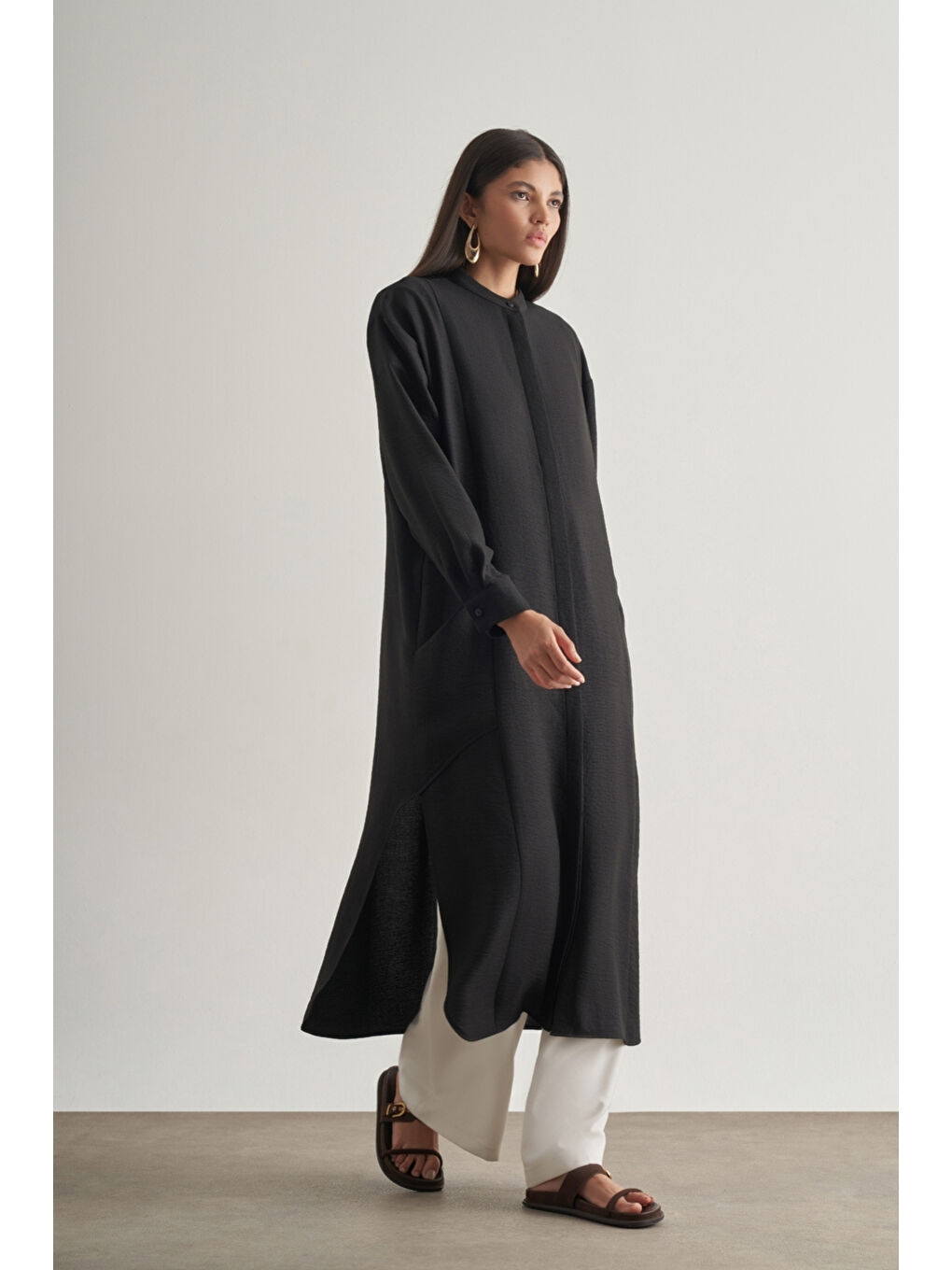 Keten Dokulu Verev Cepli Siyah Uzun Tunik-1