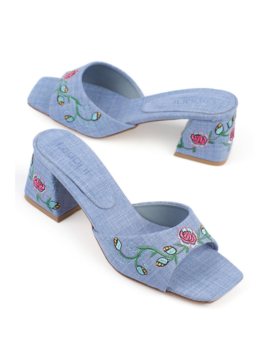 Mavi Küt Burunlu Blok Topuklu Denim Jean Kadın Terlik-1