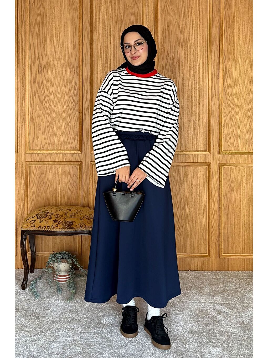 Kırmızı Yaka Siyah Çizgili Body-2