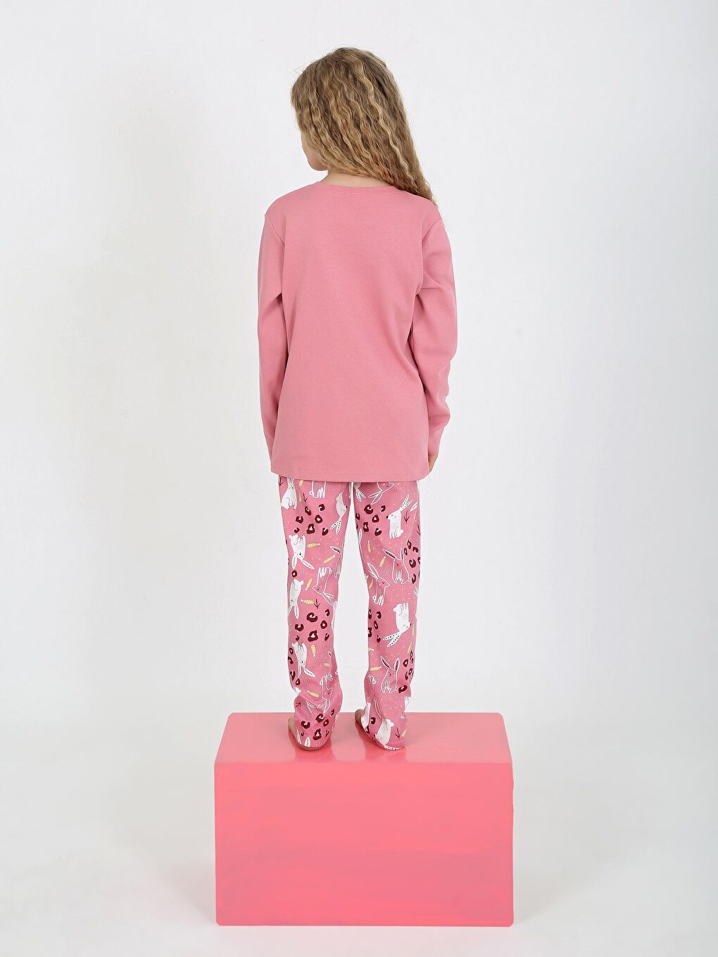 Pembe Kız Çocuk Uzun Kollu %100 Pamuklu Pijama Takımı Hippity Hoppity-1