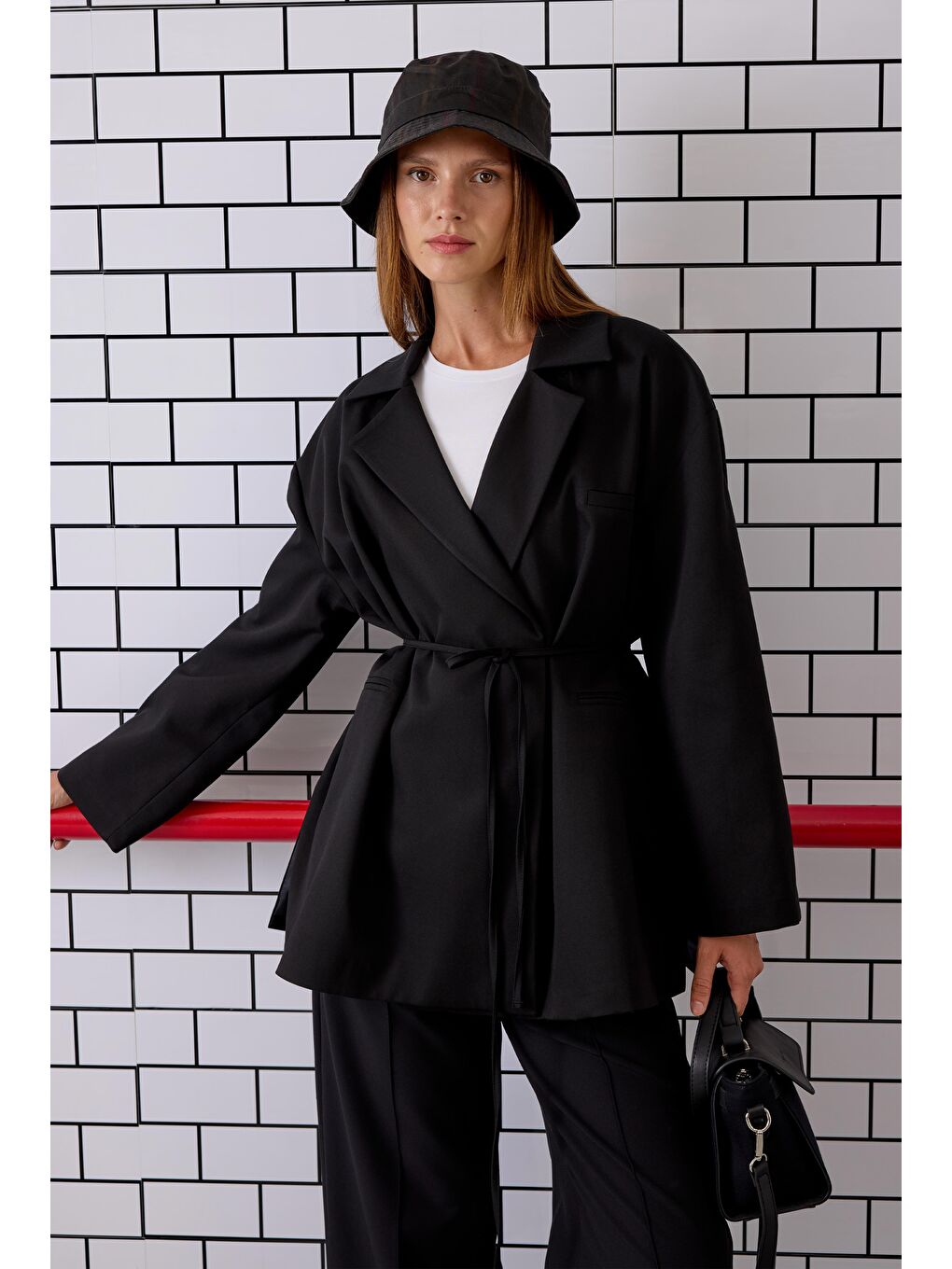 Bağcıklı Poliviskon Ceket Siyah