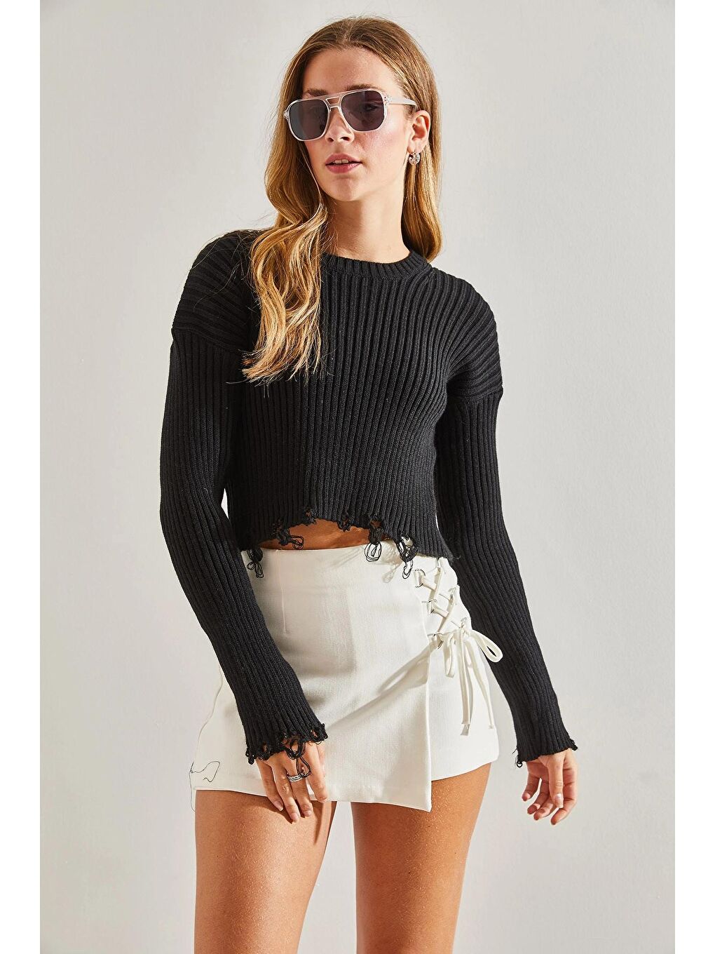 Siyah Kadın Yırtık Desenli Triko Kazak-3