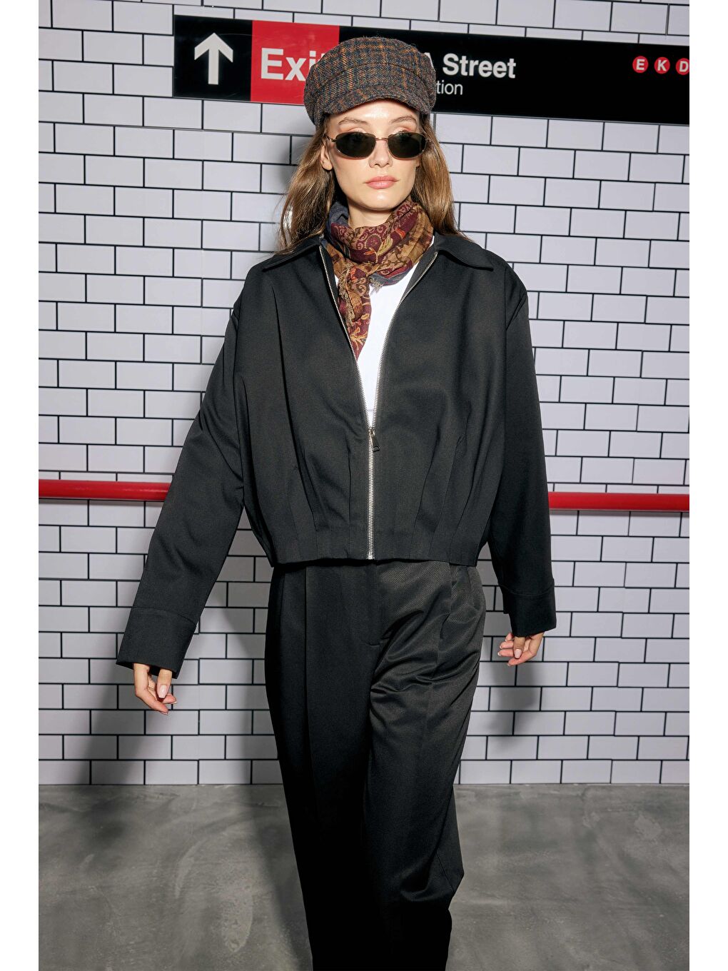 Pile Detaylı Poliviskon Ceket Siyah