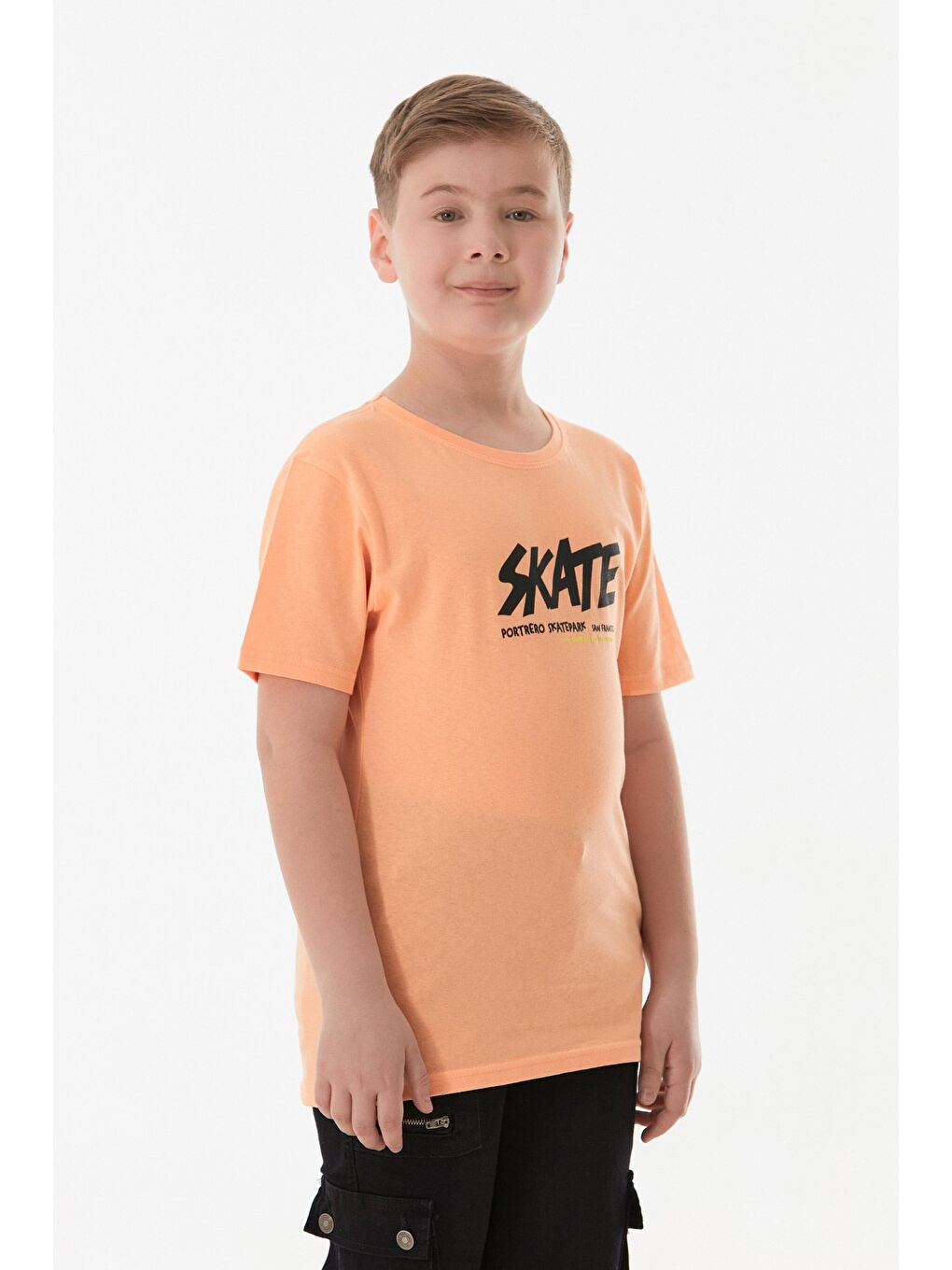 Pembe Önü Ve Arkası Baskılı Erkek Çocuk Tişört