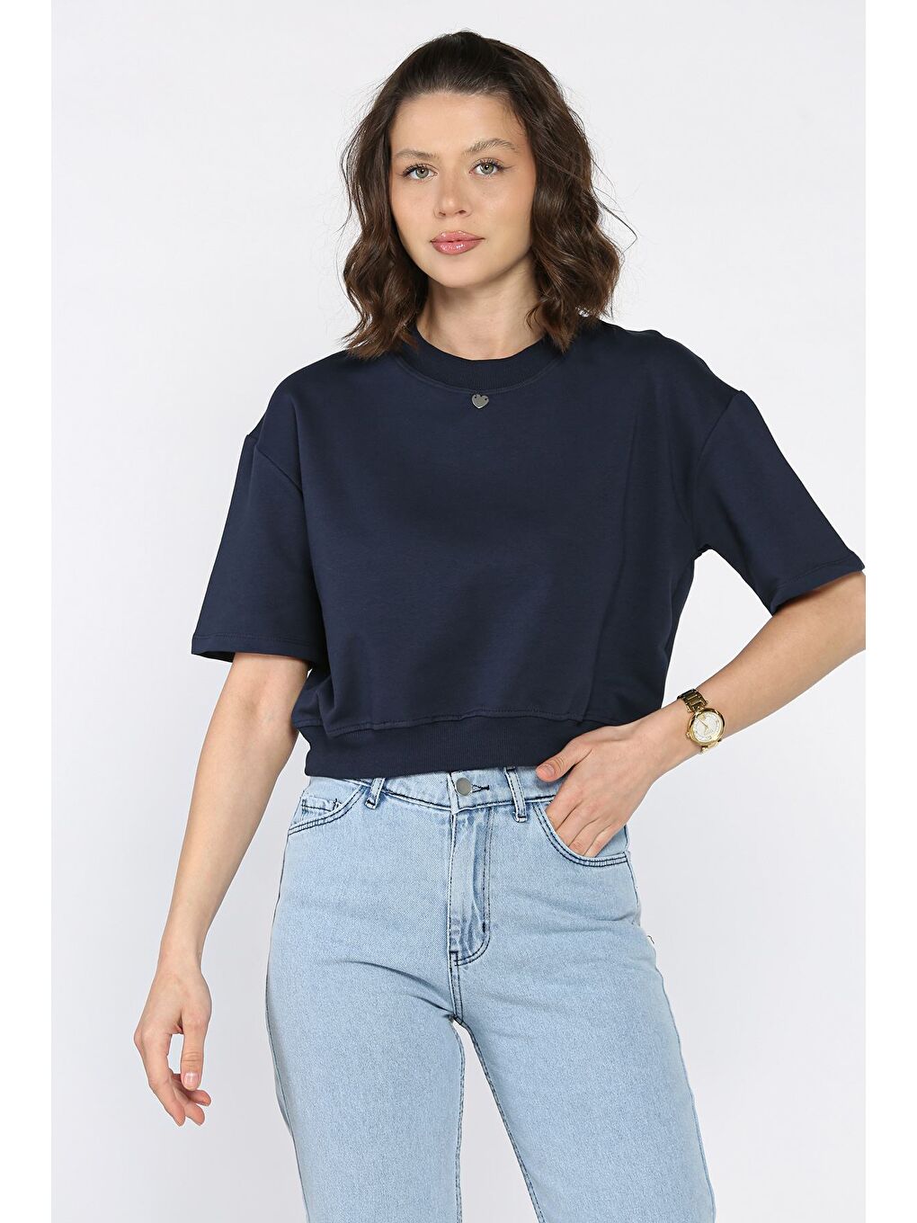 Lacivert Kadın Metal Kalp Aksesuarlı Tişört