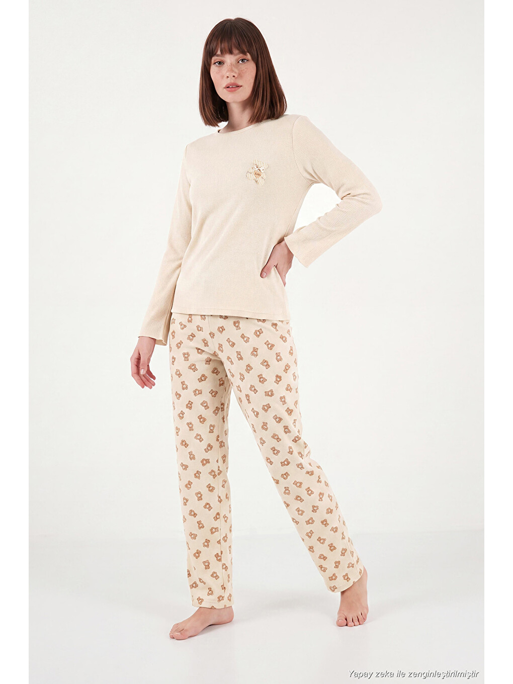 Ekru Yumuşak Dokulu Desenli Uzun Kollu Kadın Pijama Takımı 6575018-1