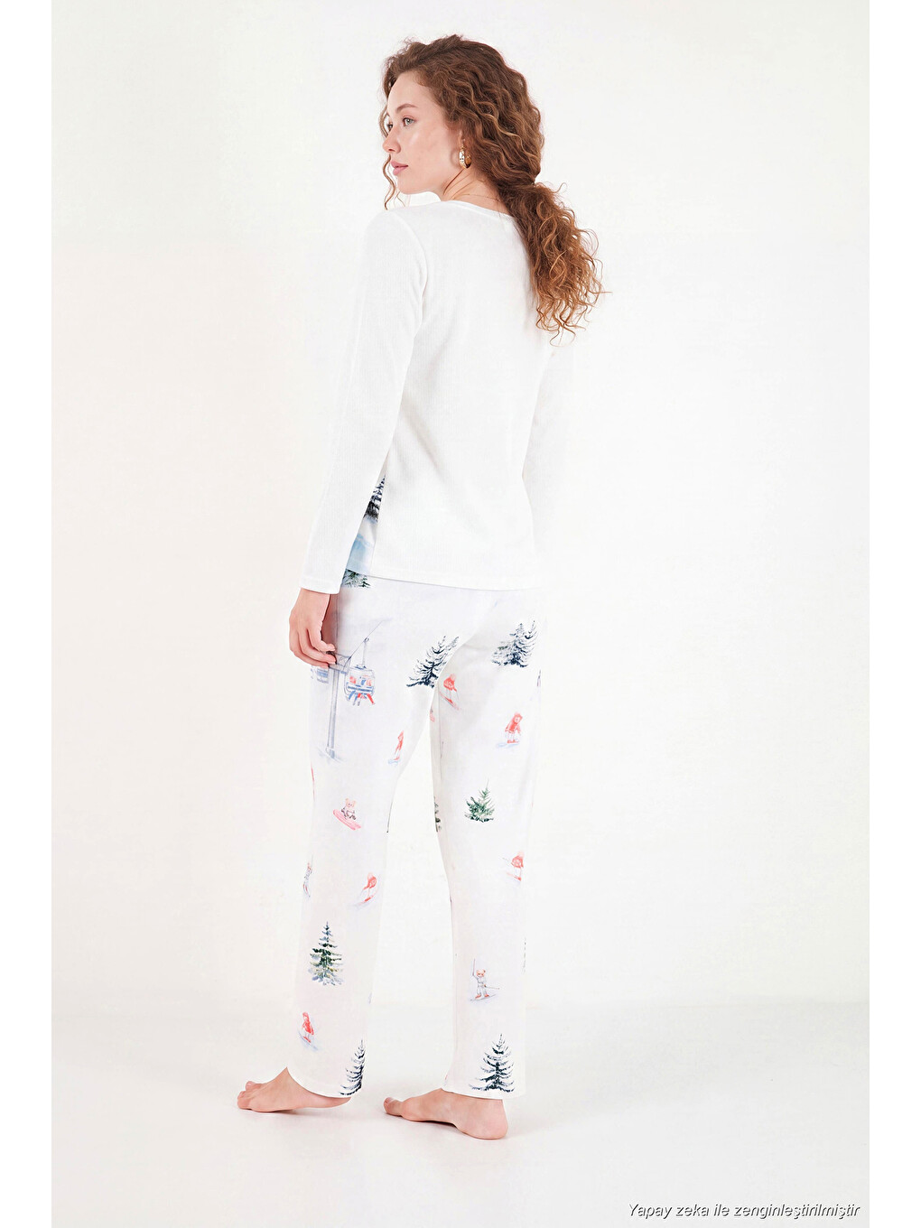 Ekru Kış Temalı Bisiklet Yaka Uzun Kollu Kadın Pijama Takımı 6575019-6
