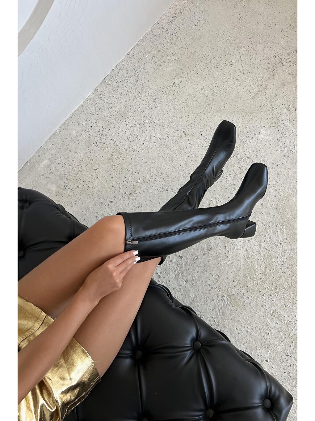 Velorum  Kadın  Streç Küt Kalıp Deri Çizme Siyah-1