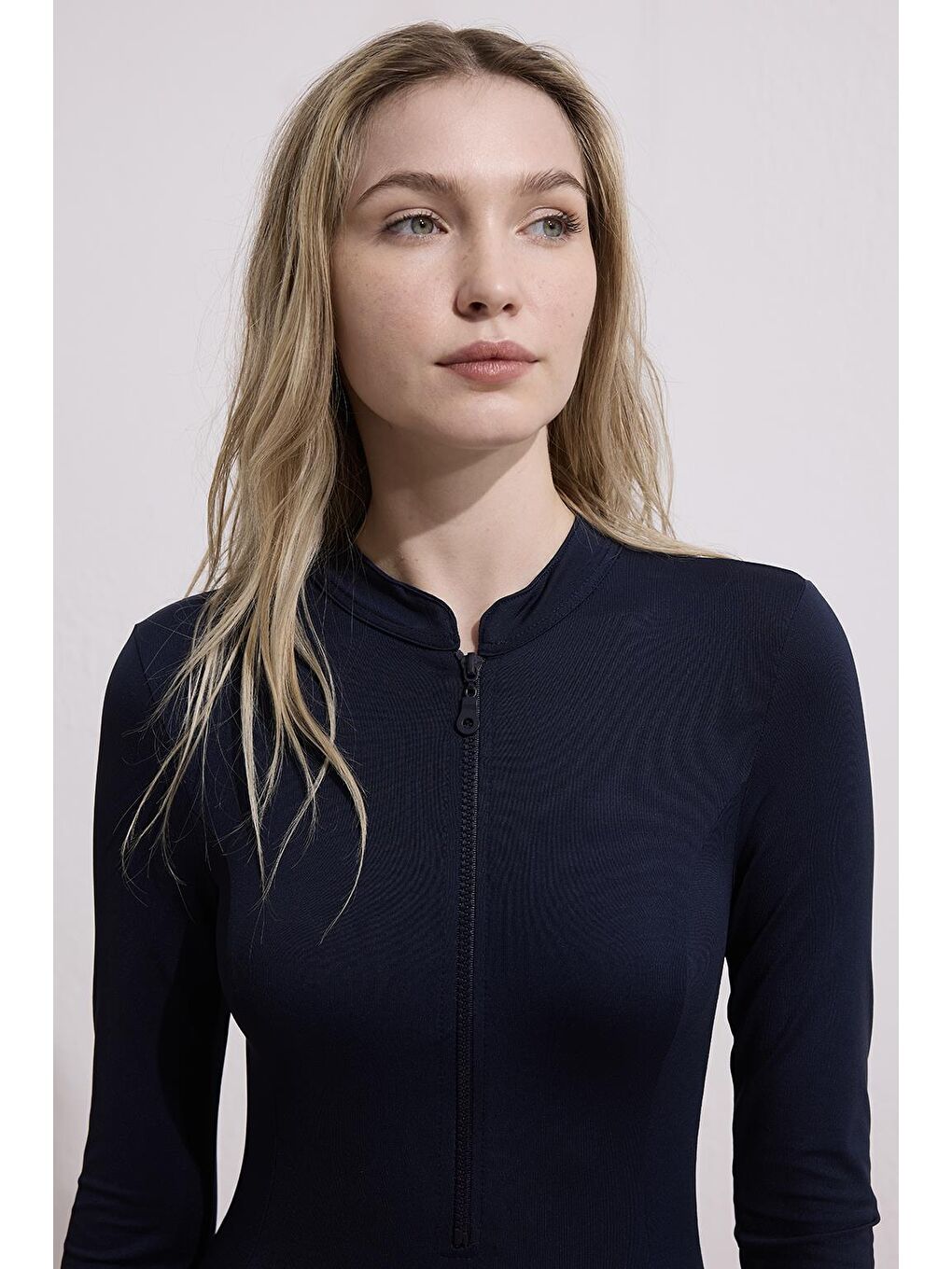 Uzun Kollu Yüzücü 25 Mayo Lacivert-1