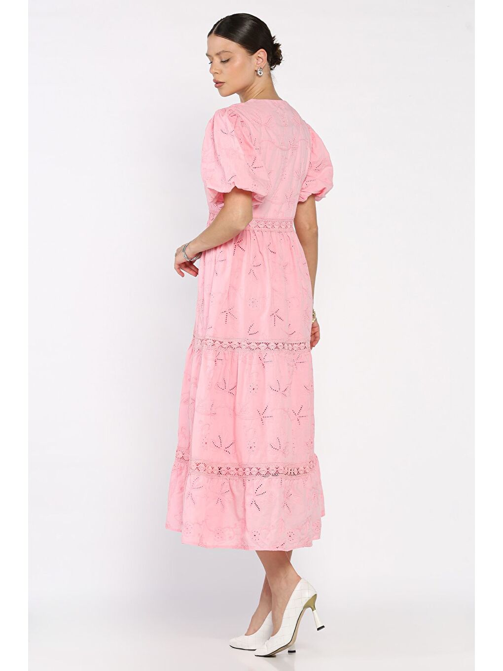 Pembe Kadın V Yaka Balon Kol Fırfırlı Brode Elbise-2