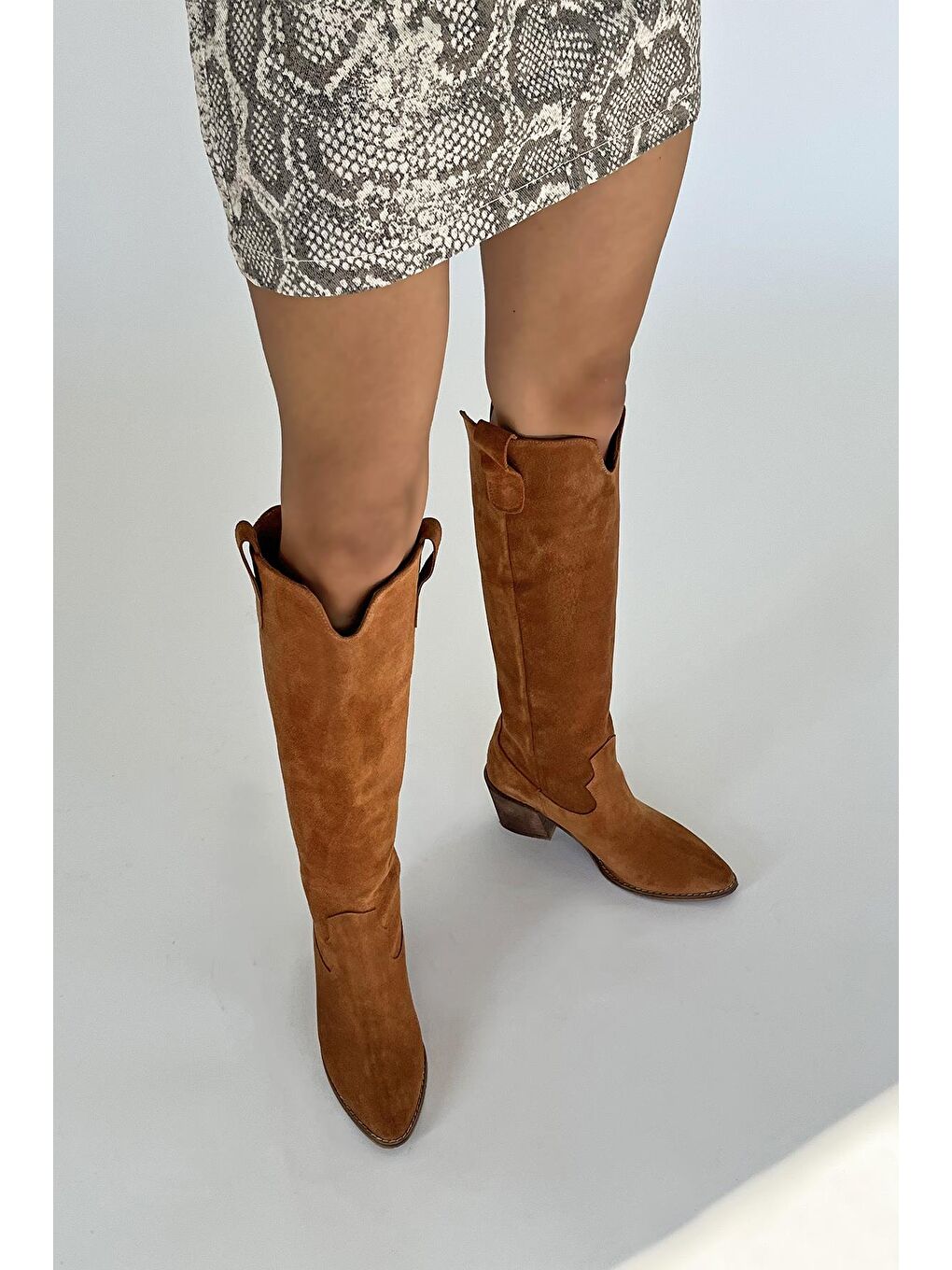 Kahverengi Nemy  Kadın Sivri Burun Hakiki Süet Deri Çizme Taba-1