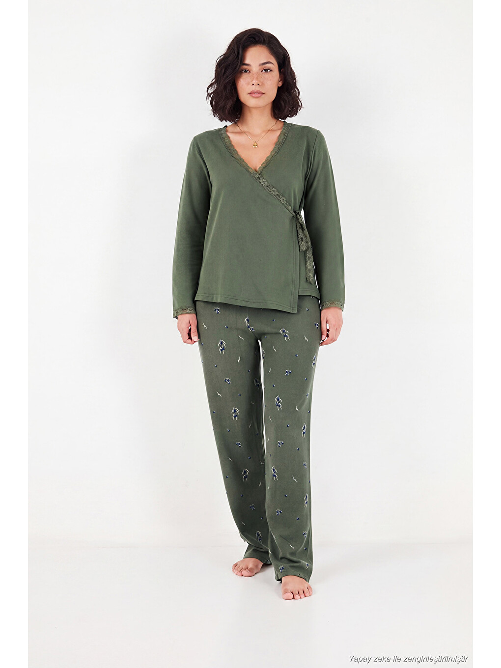 Haki Desenli Dantel Detaylı Bağlamalı Uzun Kollu Kadın Pijama Takımı 6575024-3