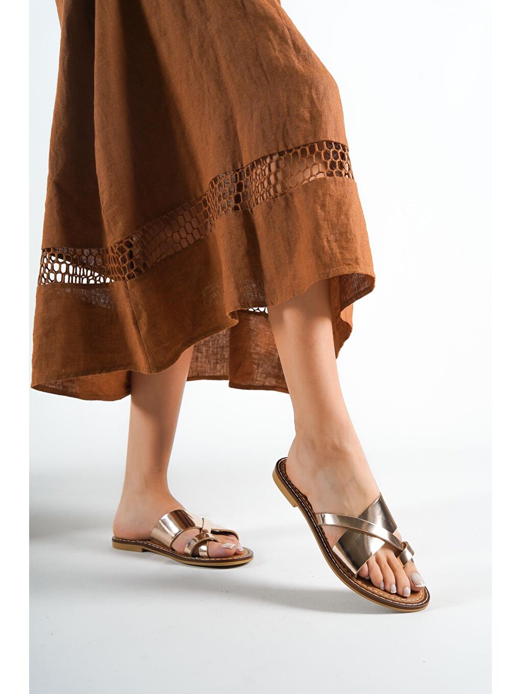 Pembe 888 Hakiki Deri Bodrum Kadın Terlik