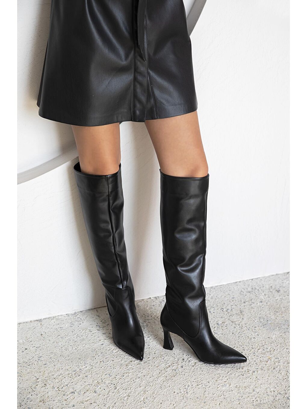 Santa Kadın Pino  Ökçe  Deri  Çizme Siyah