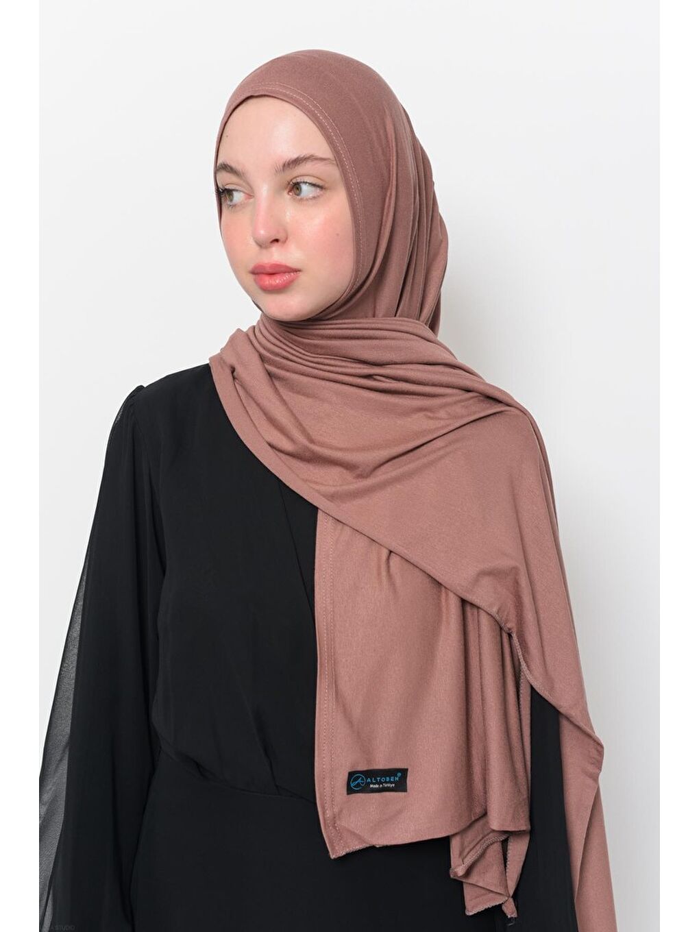 Kahverengi Hazır Pratik Geçmeli Lüks Organik Düz Penye Şal Çapraz Hizalı-4