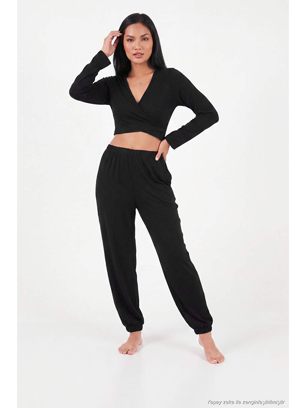 Siyah V Yaka Kruvaze Bağlamalı Crop Üst Ve Jogger Alt Kadın Pijama Takımı 65780019-1
