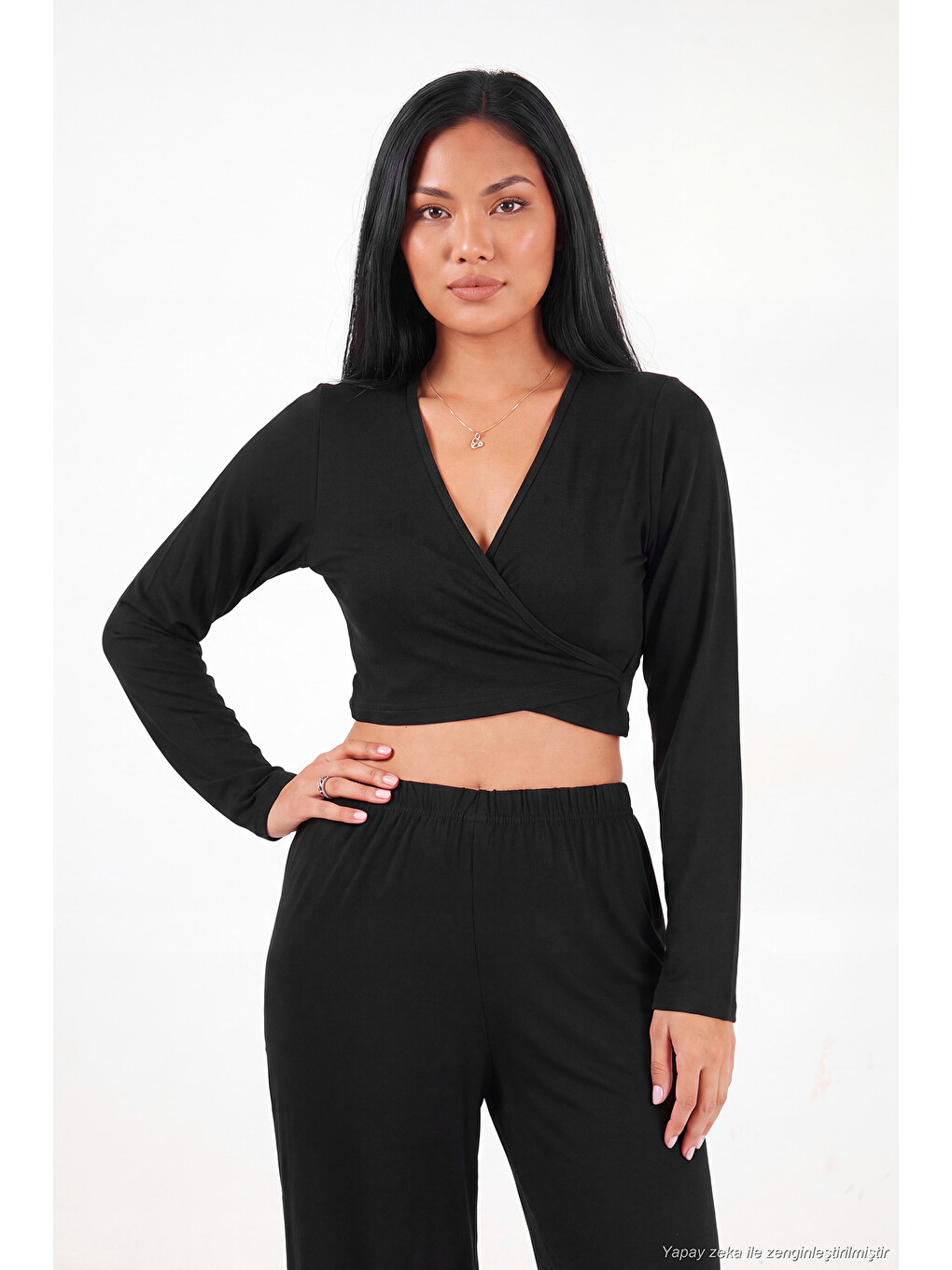 Siyah V Yaka Kruvaze Bağlamalı Crop Üst Ve Jogger Alt Kadın Pijama Takımı 65780019-2