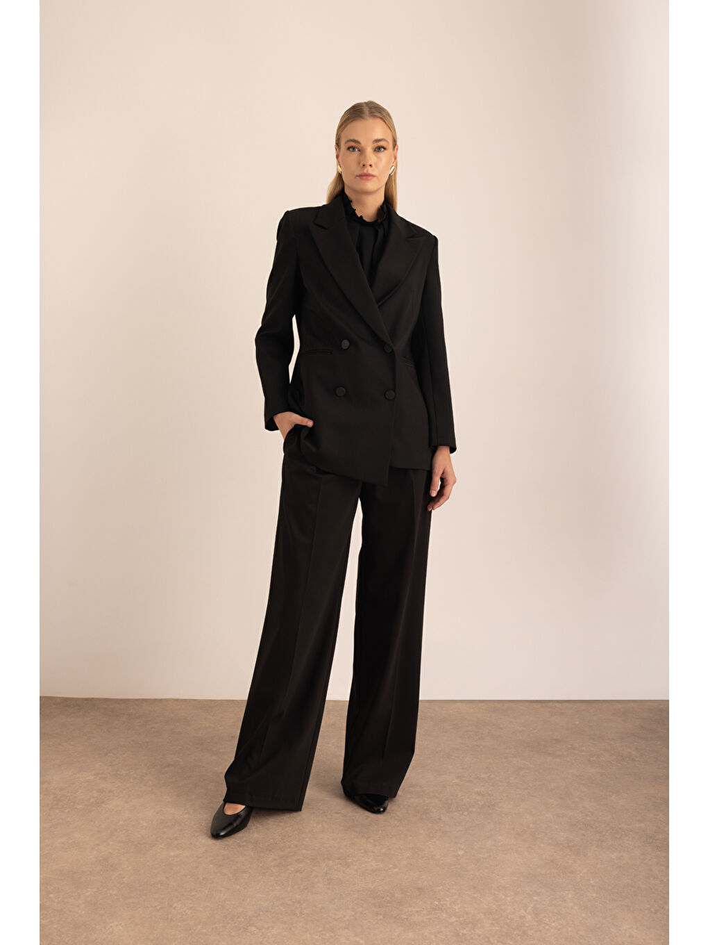 Siyah Dokuma Pantolon