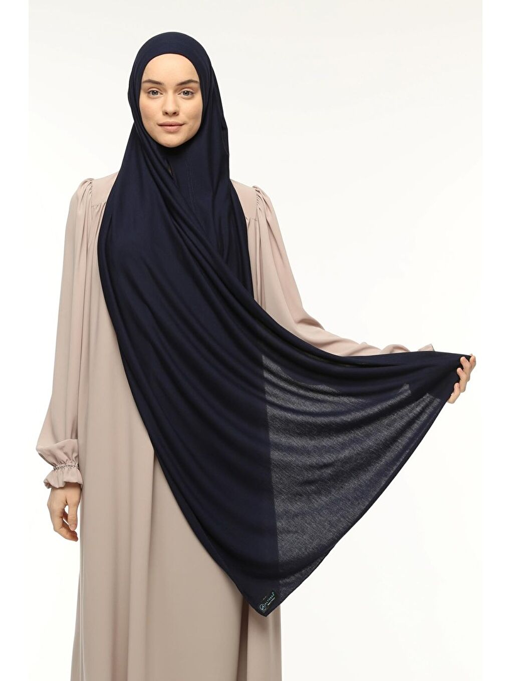 Lacivert Hazır Pratik Geçmeli Lüks Organik Düz Penye Şal Çapraz Hizalı-1