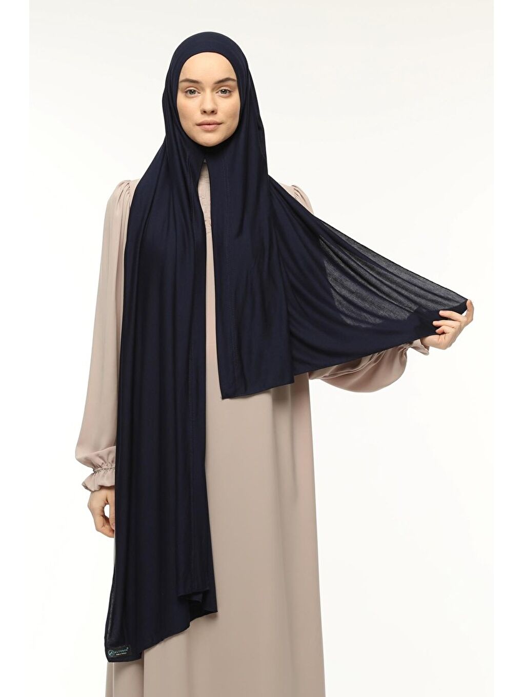 Lacivert Hazır Pratik Geçmeli Lüks Organik Düz Penye Şal Çapraz Hizalı-2