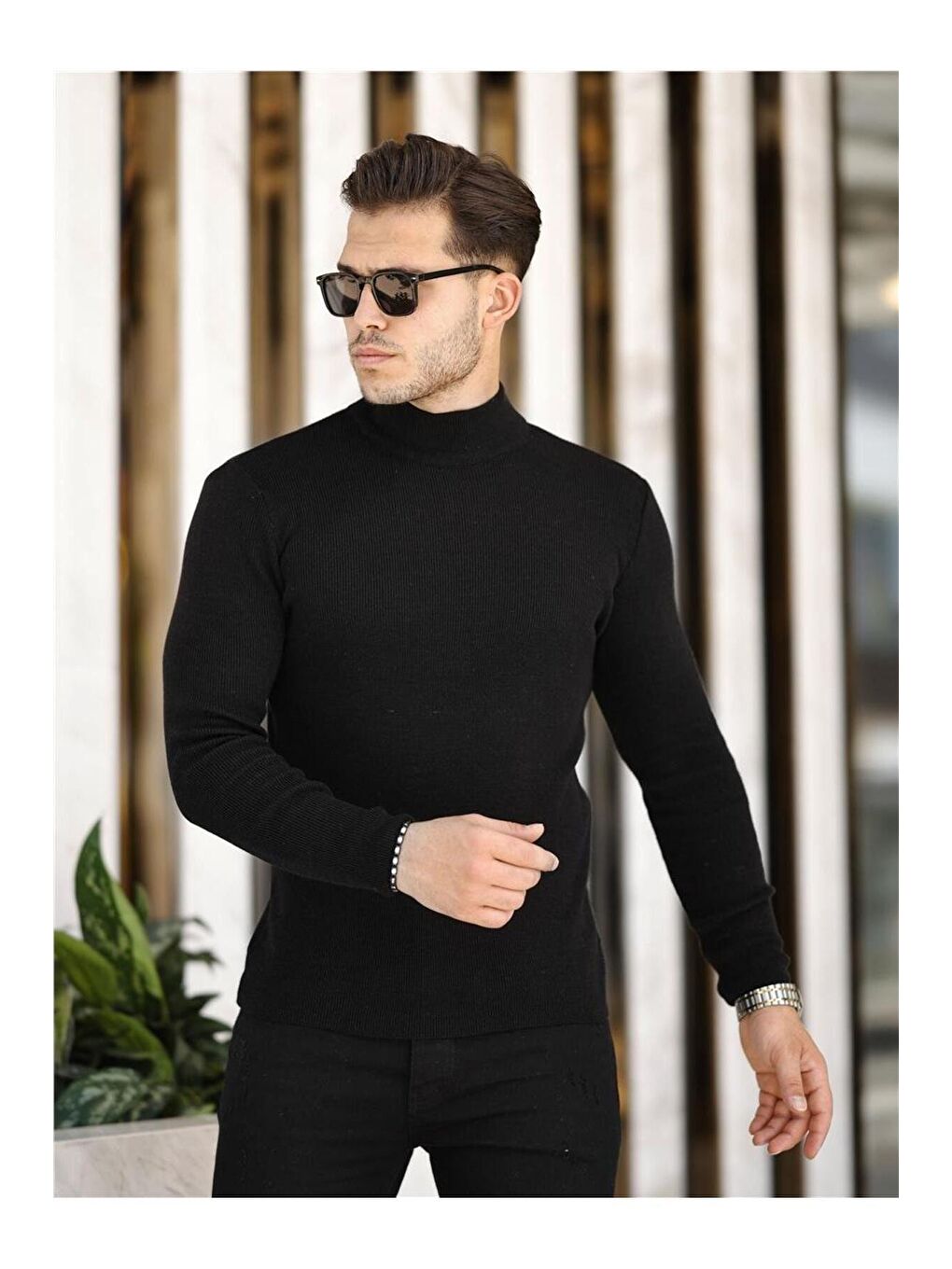 Tarz Cool Siyah Erkek Slim Fit Yarım Balıkçı Fitilli Triko Kazak