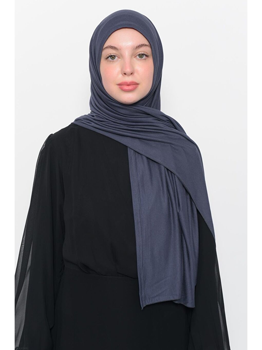 Gri Hazır Pratik Geçmeli Lüks Organik Düz Penye Şal Çapraz Hizalı-4