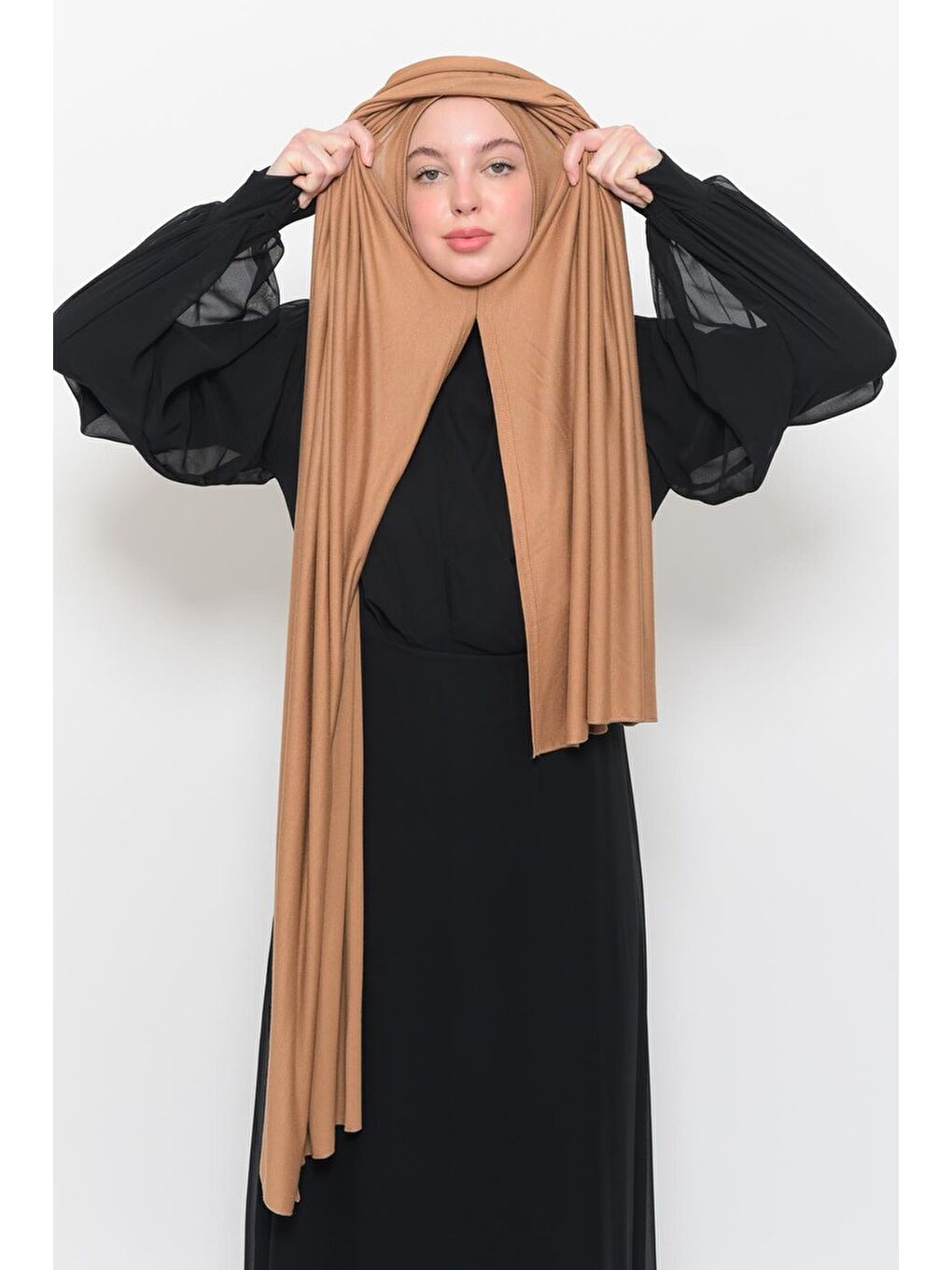 Bej Hazır Pratik Geçmeli Lüks Organik Düz Penye Şal Çapraz Hizalı