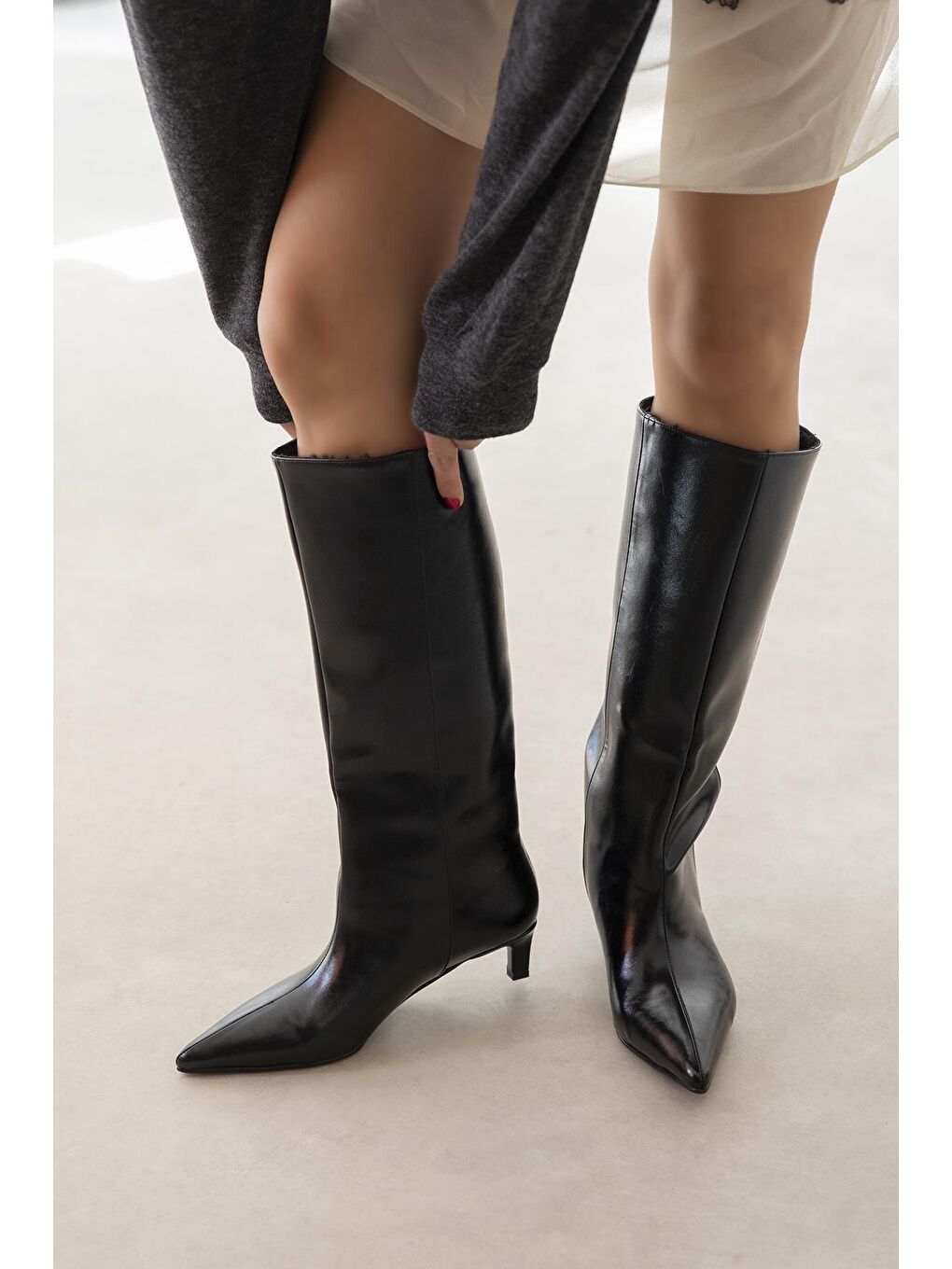 Hope Kırışık Deri Çizme Siyah-1