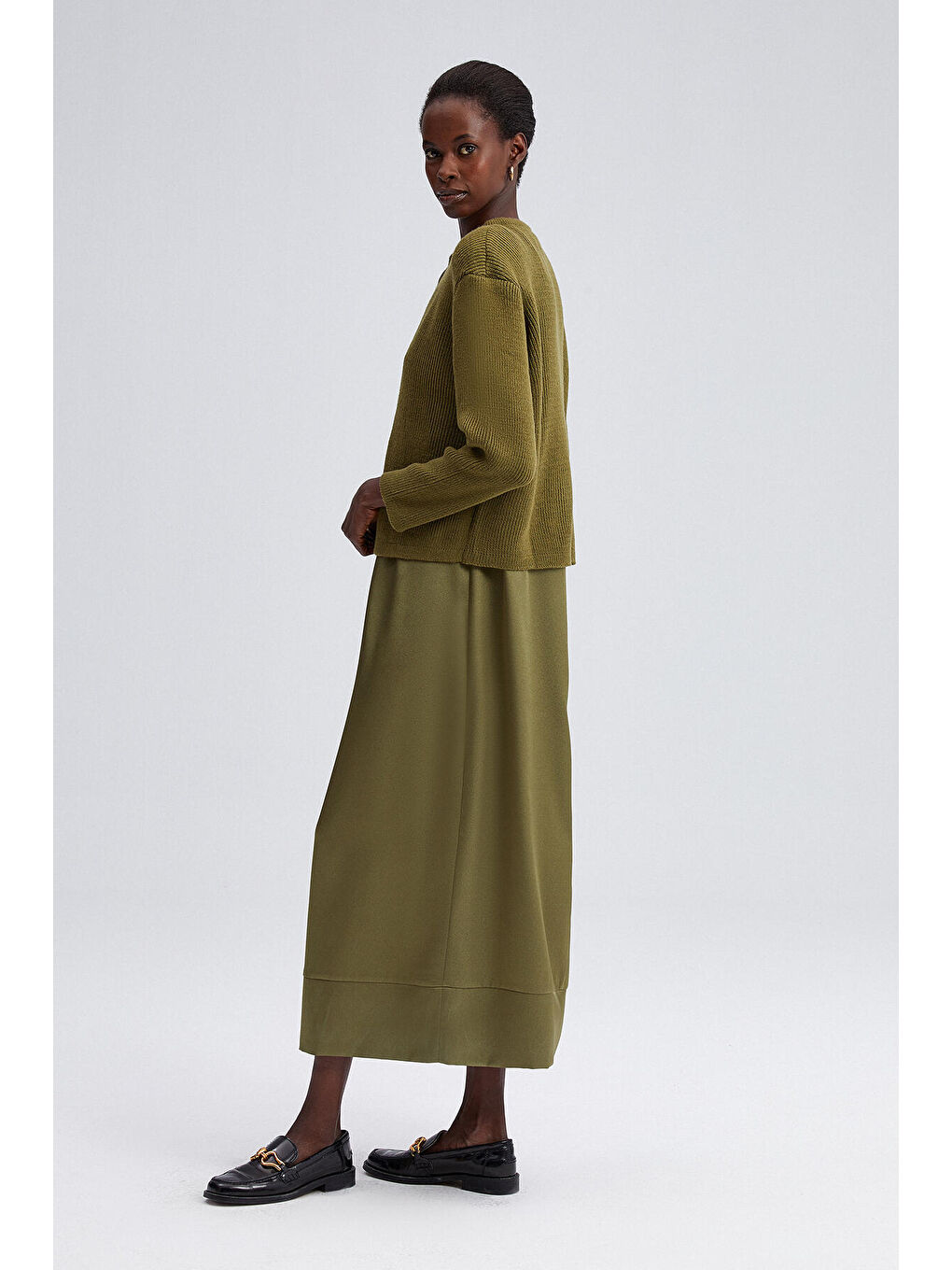 Haki Gold Düğmeli Kısa Hırka-1