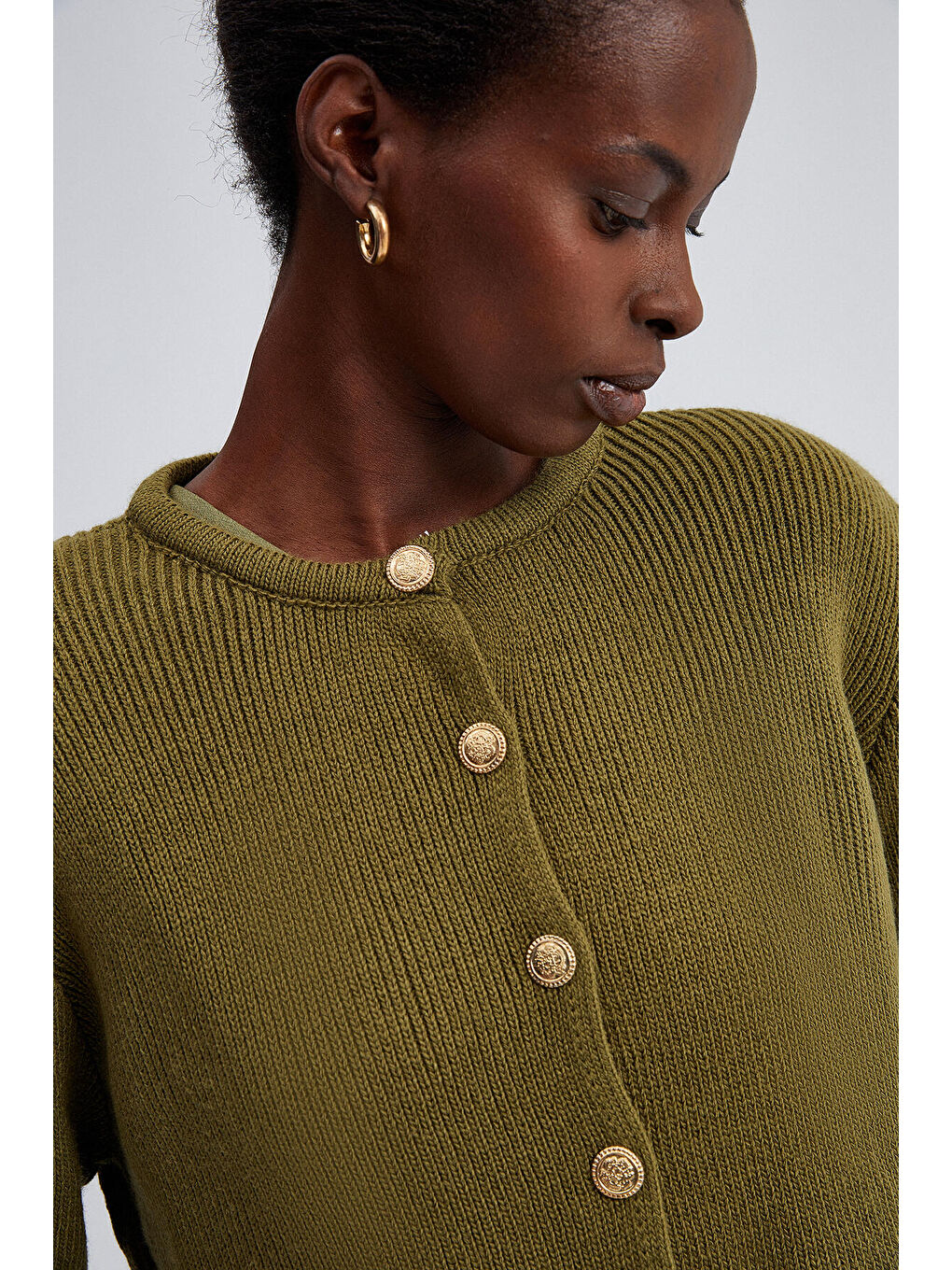 Haki Gold Düğmeli Kısa Hırka-4