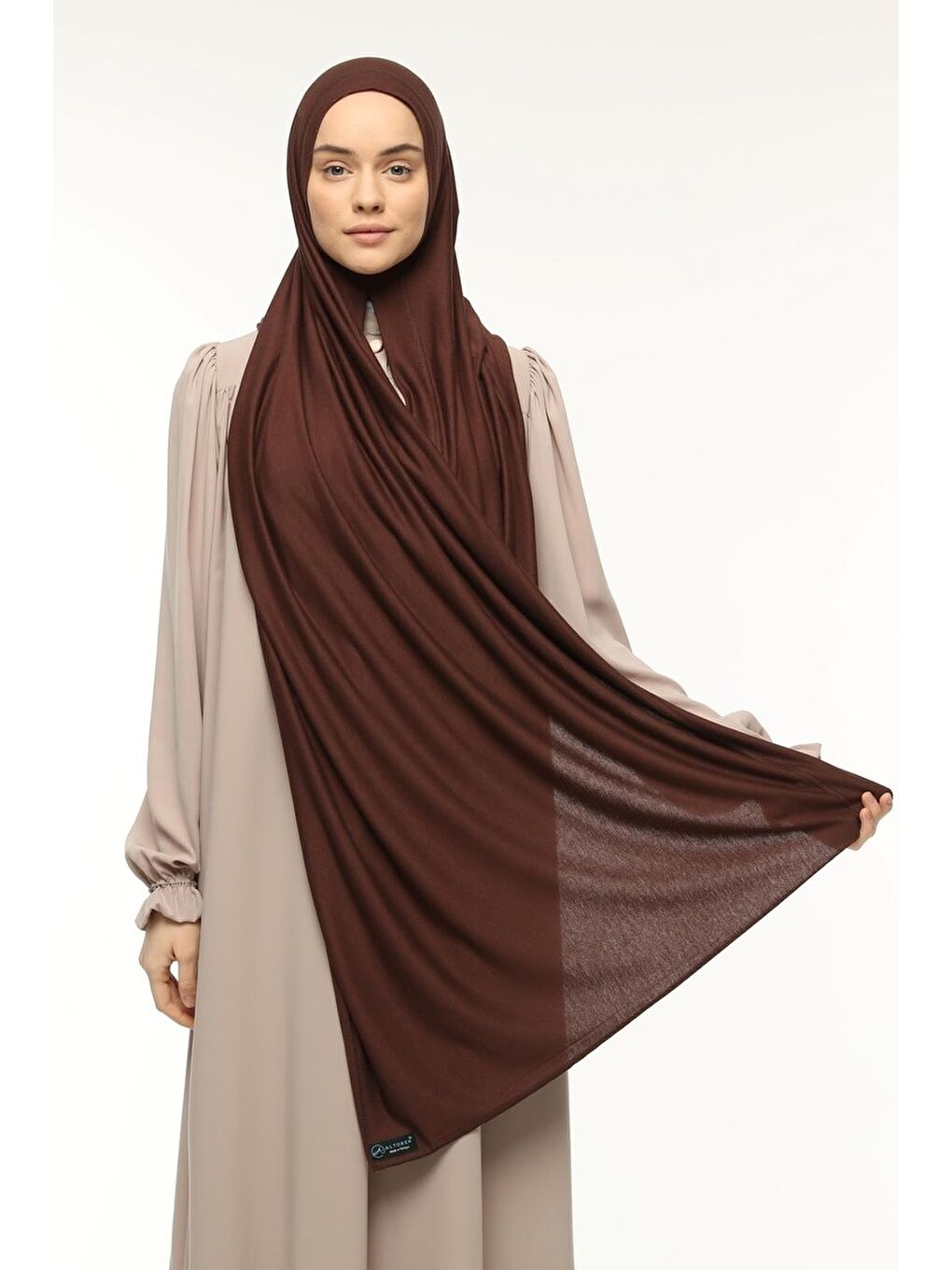 Kahverengi Hazır Pratik Geçmeli Lüks Organik Düz Penye Şal Çapraz Hizalı-1