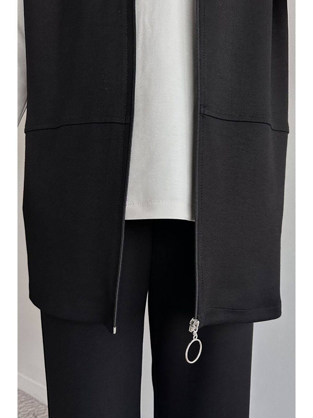 Siyah Fermuarlı Kapüşonlu Yelek Tunik Pantolon Tesettür Üçlü Takım-8