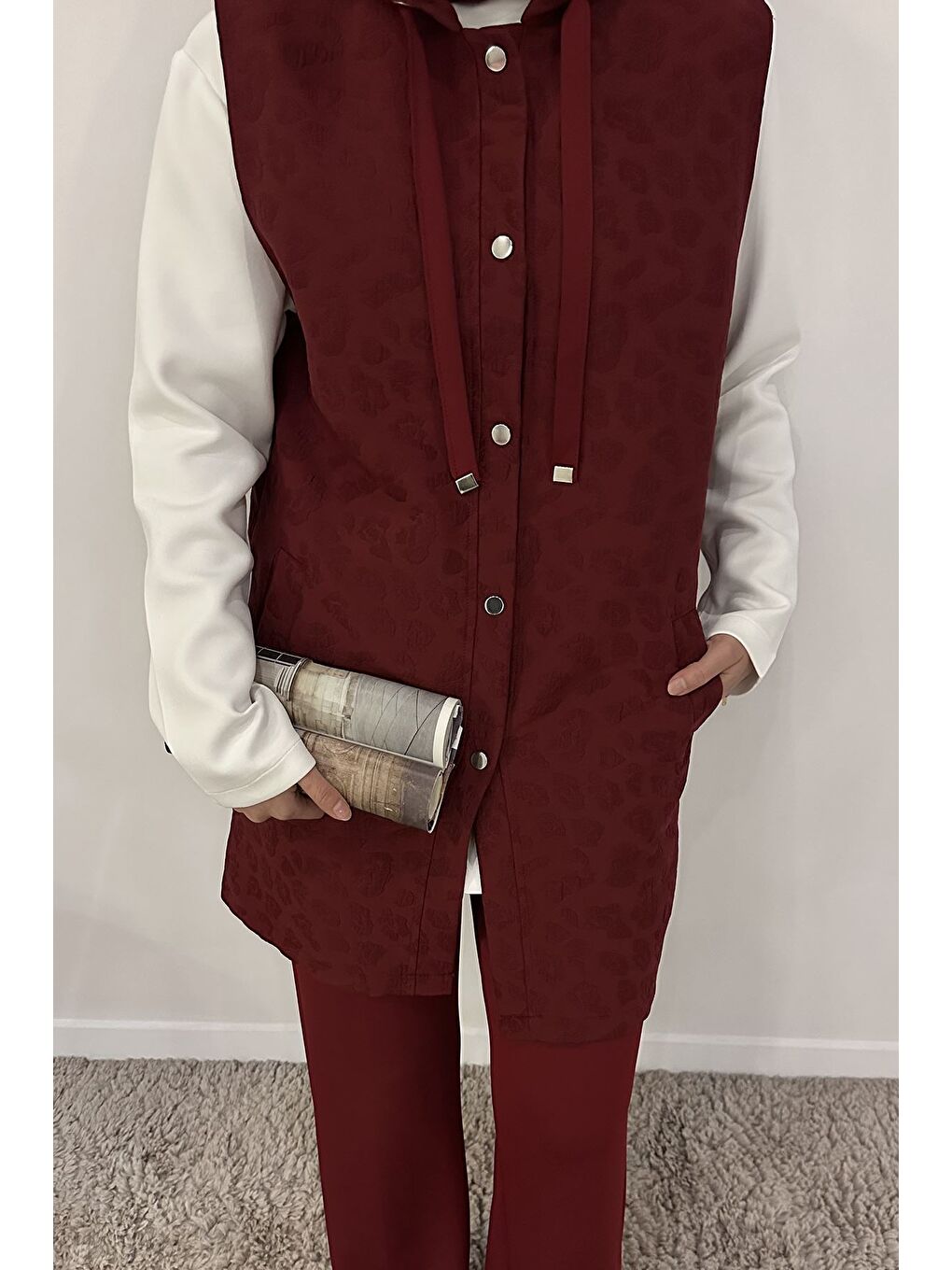 Bordo Kapüşonlu Yelek Tunik Pantolon Tesettür Üç Lü Takım-6