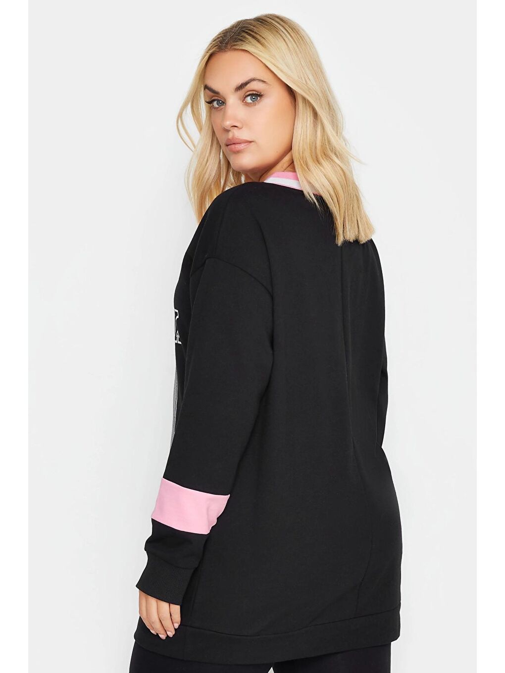 Siyah Büyük Beden V Yaka Uzun Kollu Baskılı Sweatshirt 303004-3