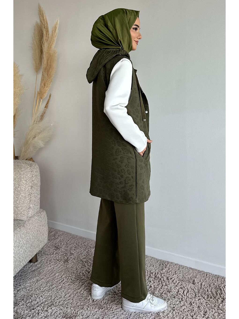 Haki Kapüşonlu Yelek Tunik Pantolon Tesettür Üç Lü Takım-5