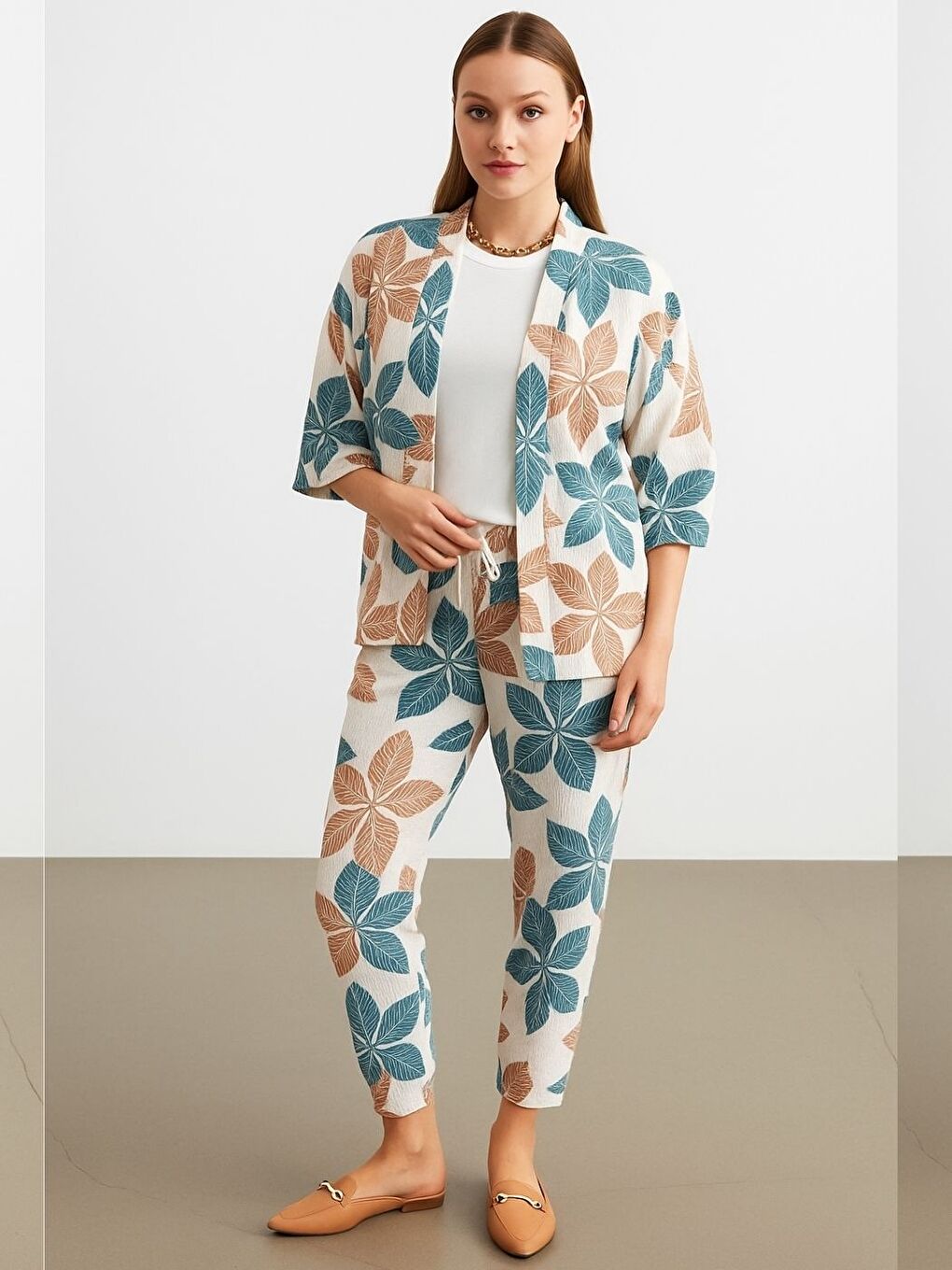 Kadın Açık Mavi Beyaz Çiçek Desenli Kimono Gömlek Pantolon Takım