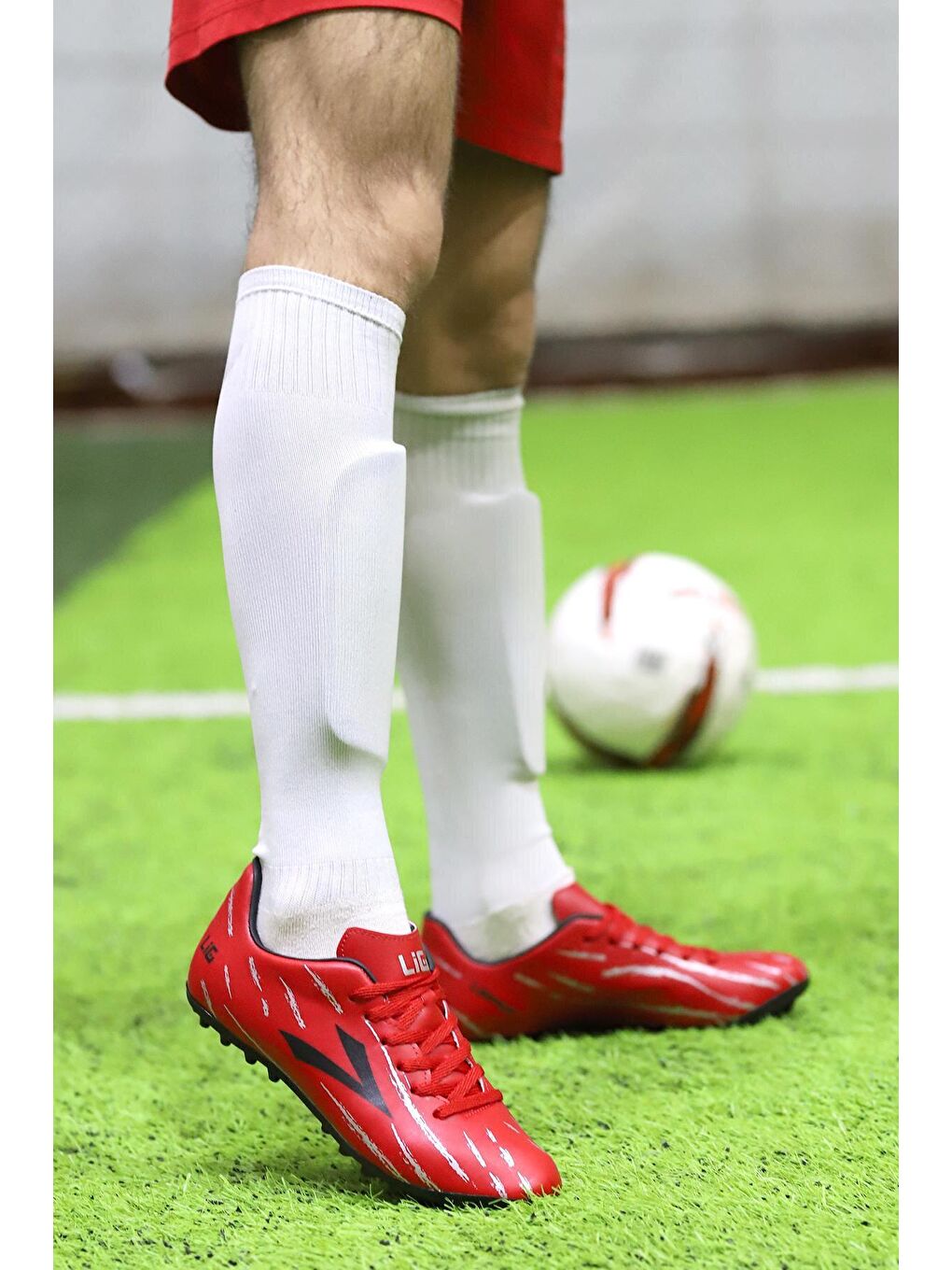 Kırmızı Latmos HM Halı Saha Erkek Futbol Ayakkabı