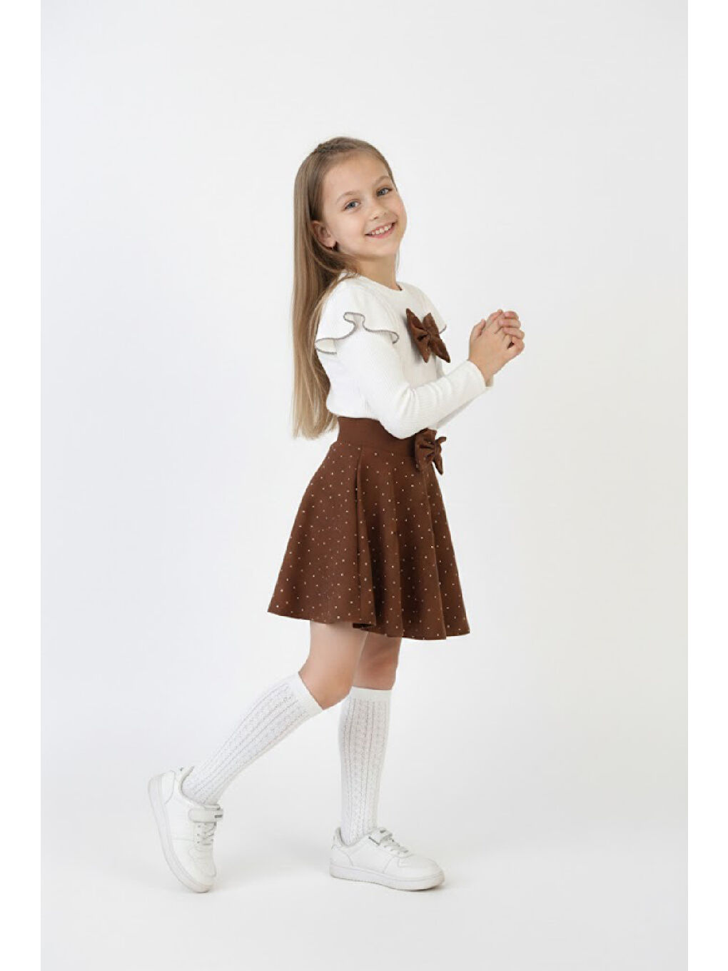 Kahverengi Kız Çocuk 2'li Elbise Taş Süslemeli Etek+Omuz Detaylı ve Fiyonklu Bluz 4-9 Yaş 12503-3