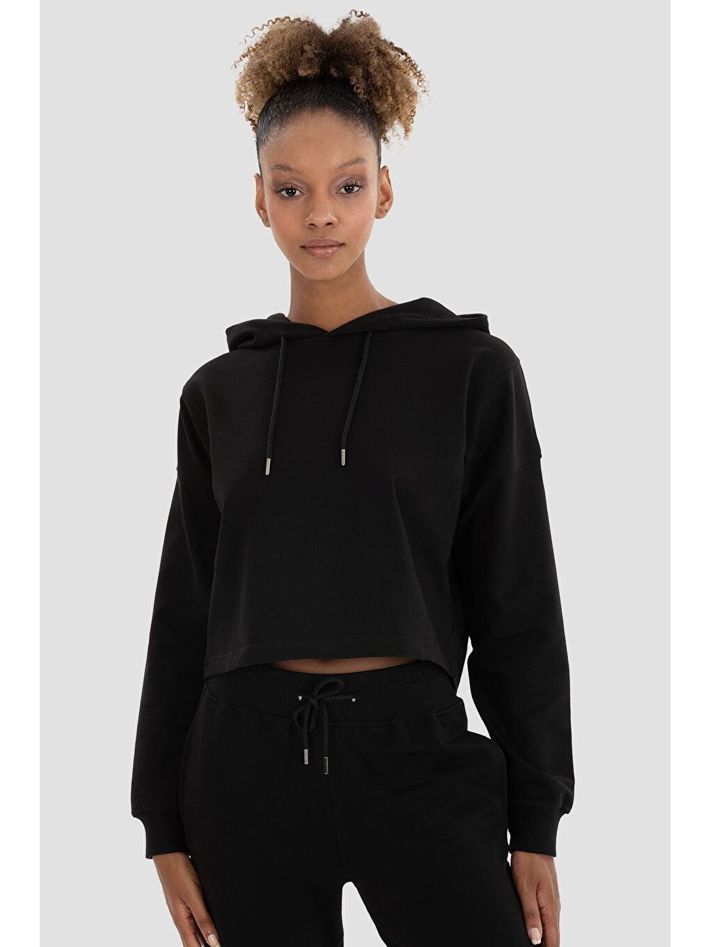 Lisa Oversize Siyah Crop Hoodie