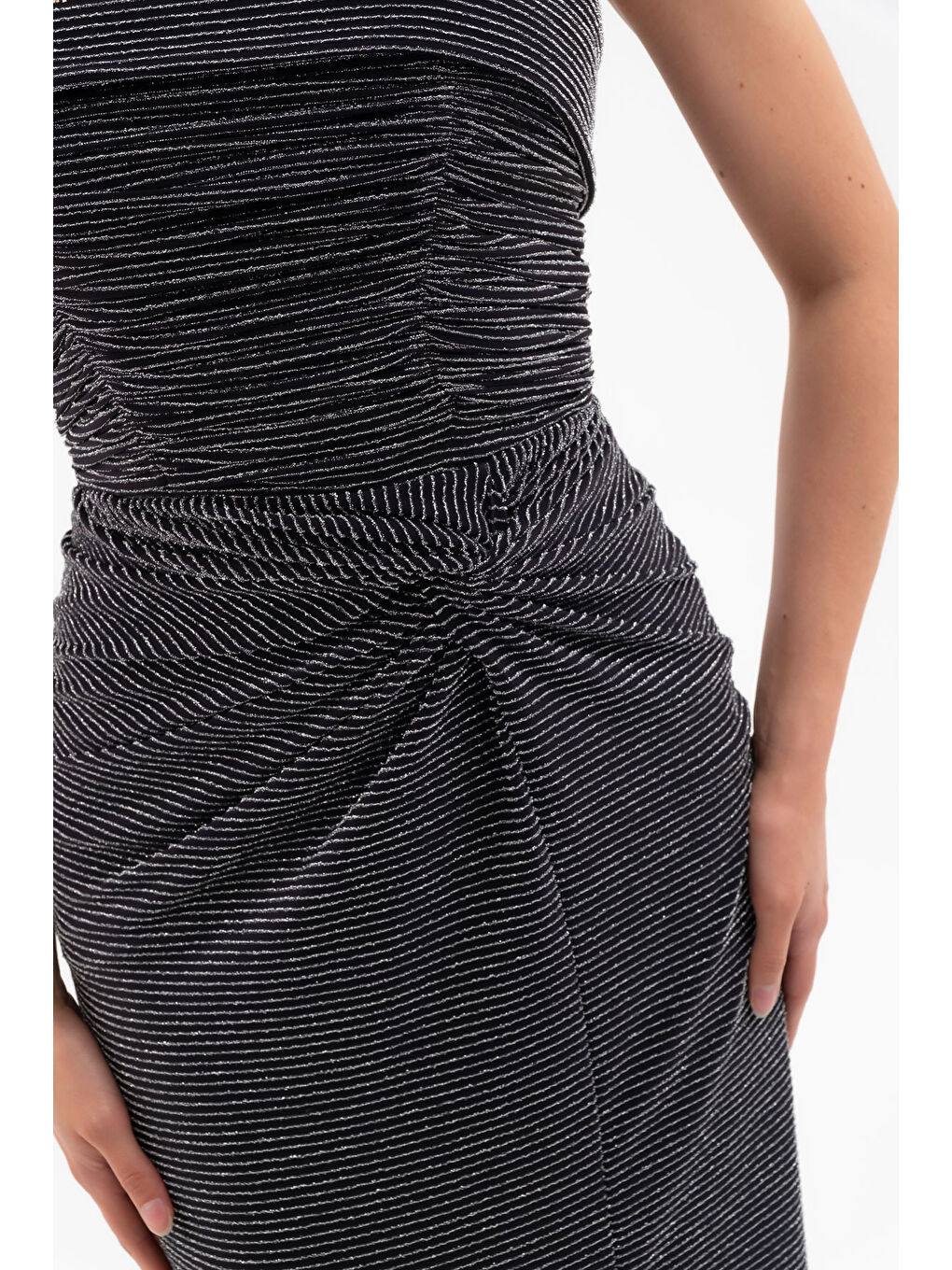 Kadın Gri Straplez Yaka Düğüm Detay Uzun Abiye Elbise-3