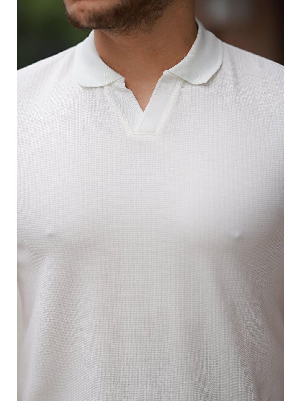 Beyaz Erkek Yakalı Waffle Dokulu Kısa Kollu Tişört-2