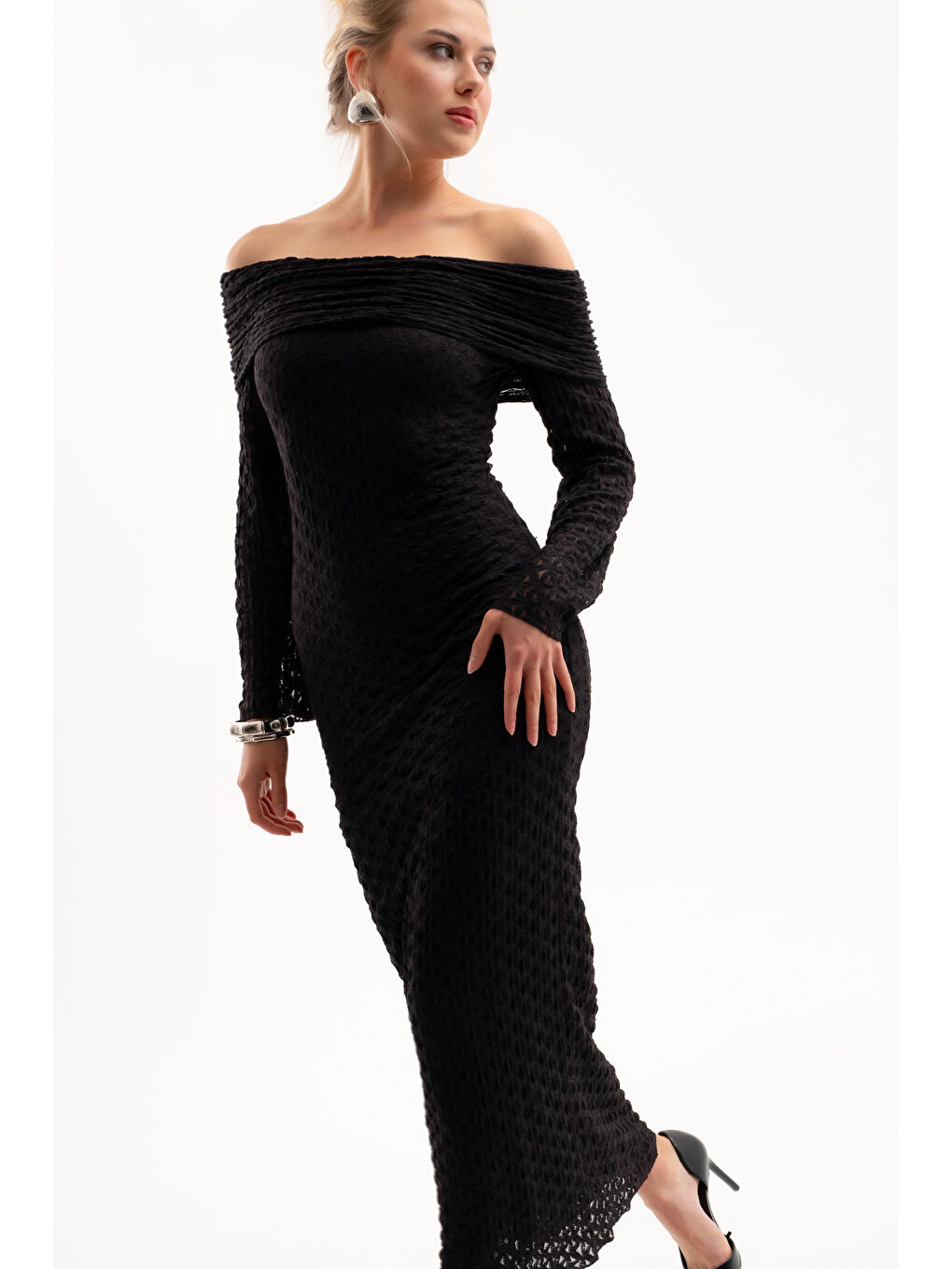 Kadın Siyah Açık Omuz Uzun Dantel Elbise-2