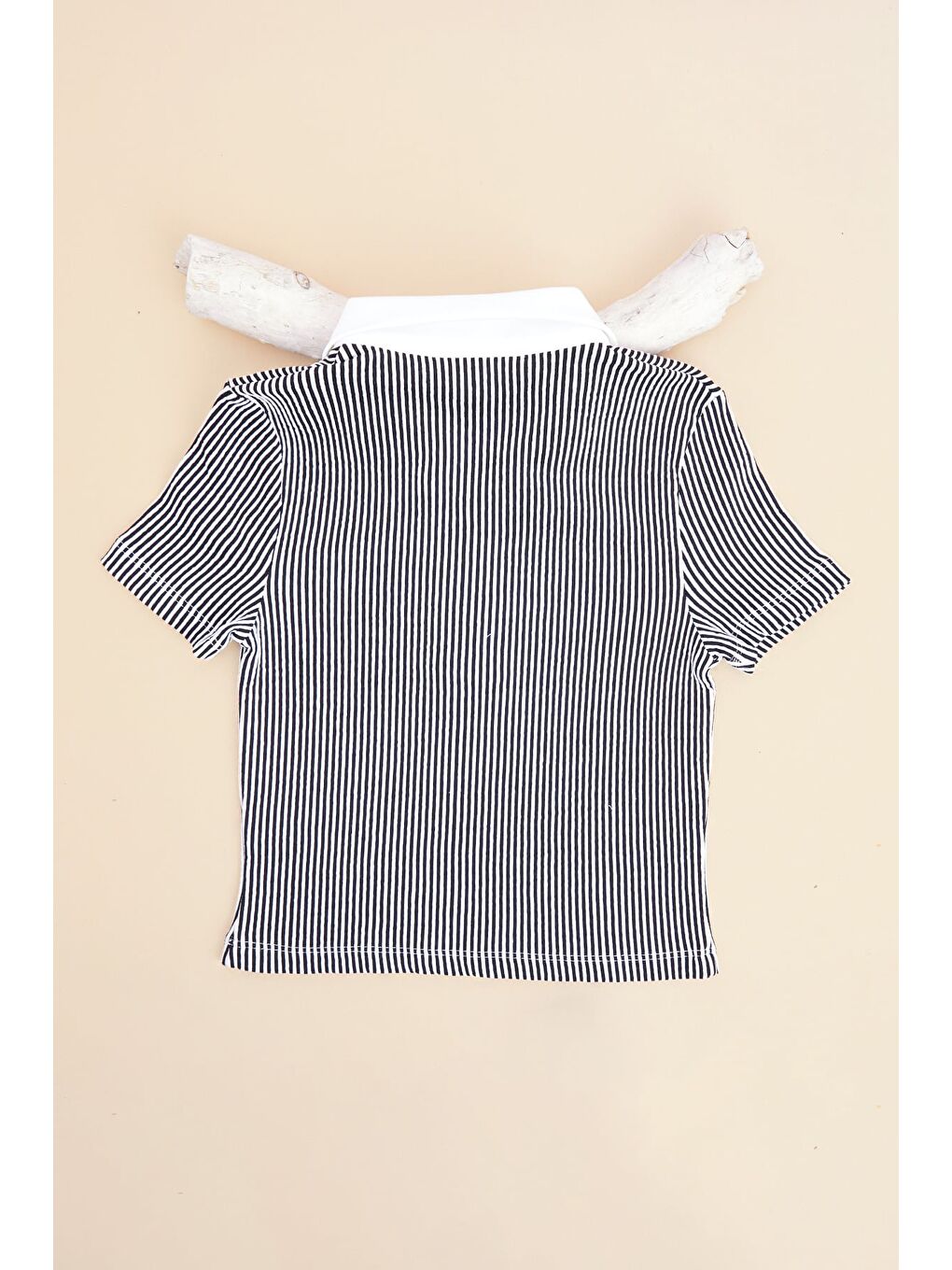 Siyah Çizgili Polo Yaka Armalı Kız Çocuk Tişört-1
