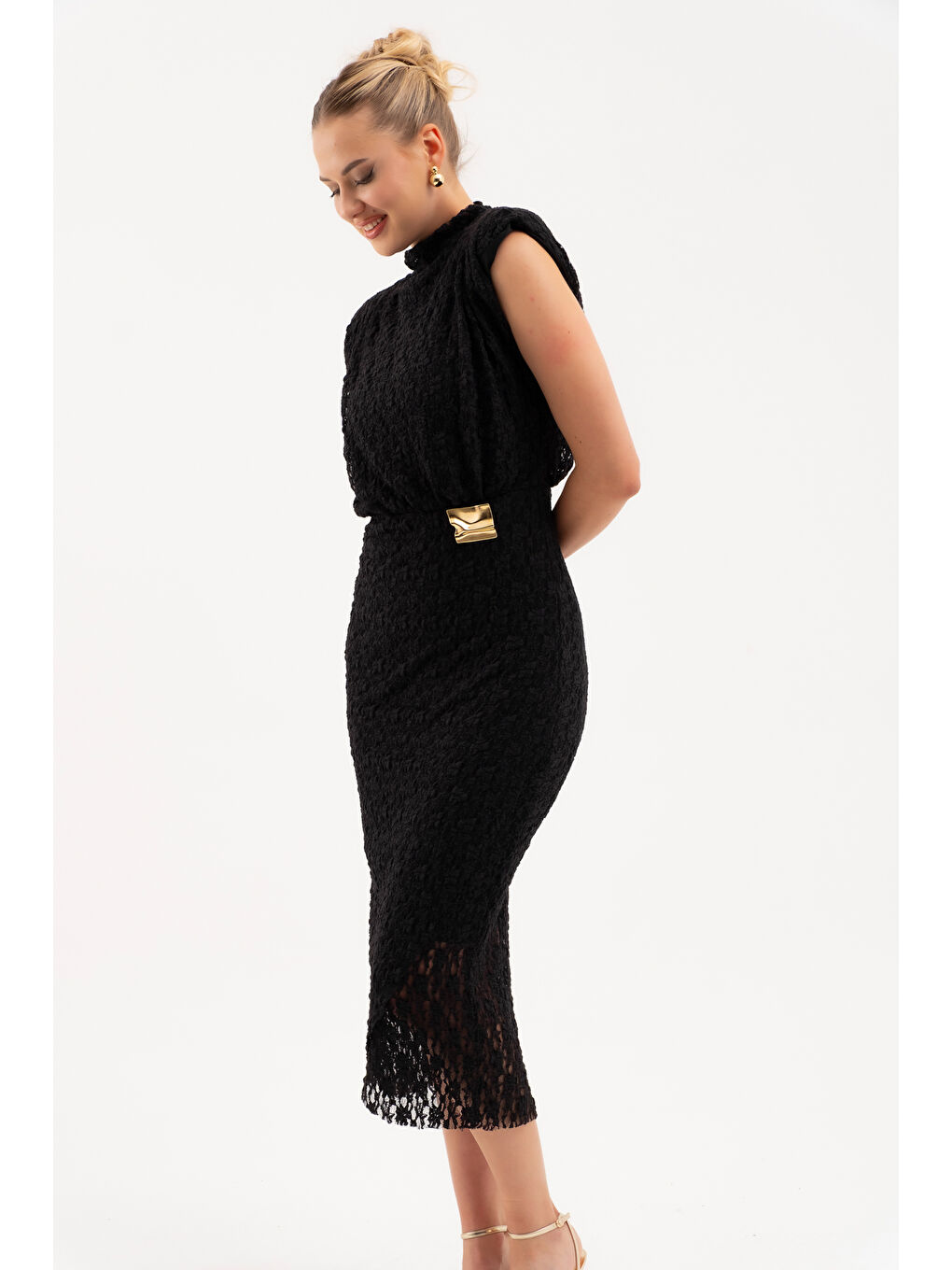 Kadın Siyah Gold Broşlu Dantel Elbise-2