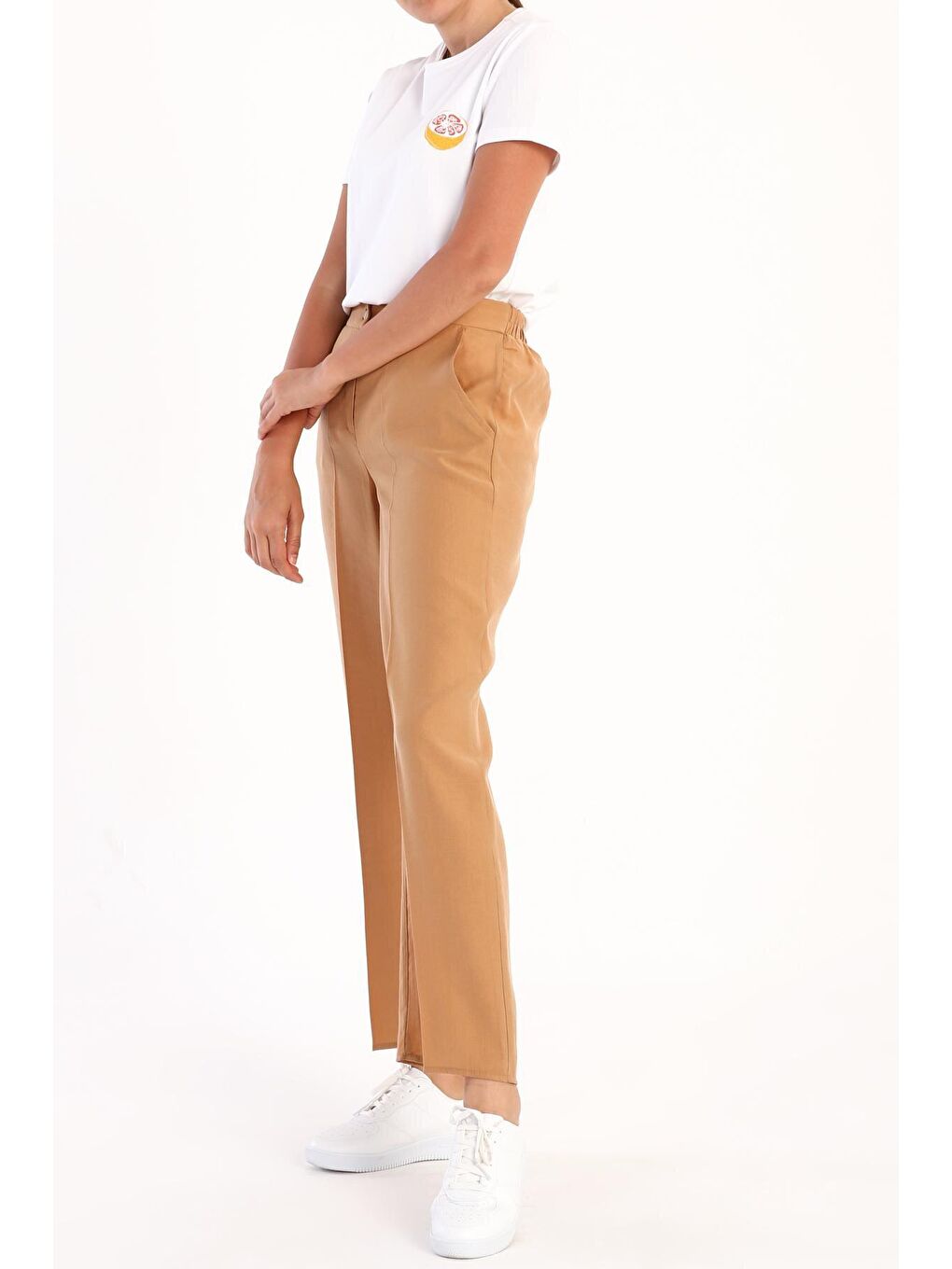 Bej Bisküvi Ütü İzli Boru Paça Pantolon-3
